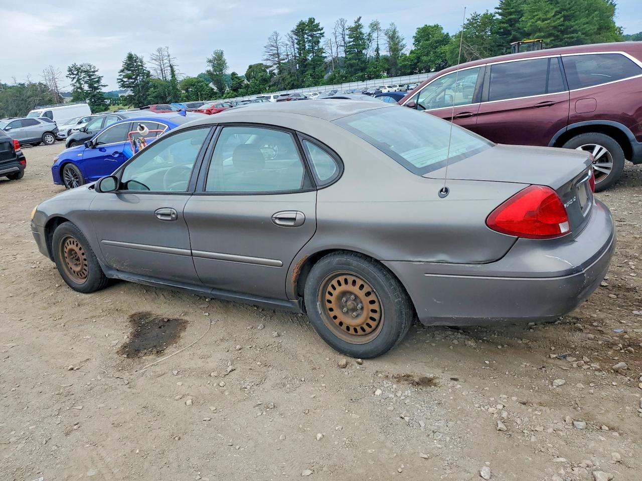 2003 Ford Taurus Gray vin: 1FAFP52283G147248
