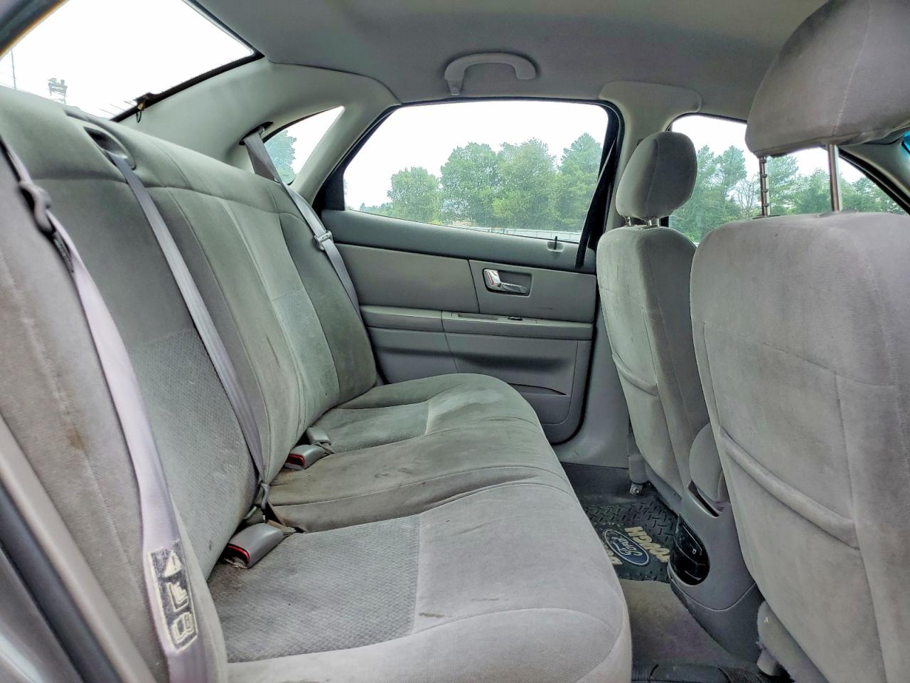 2003 Ford Taurus Gray vin: 1FAFP52283G147248