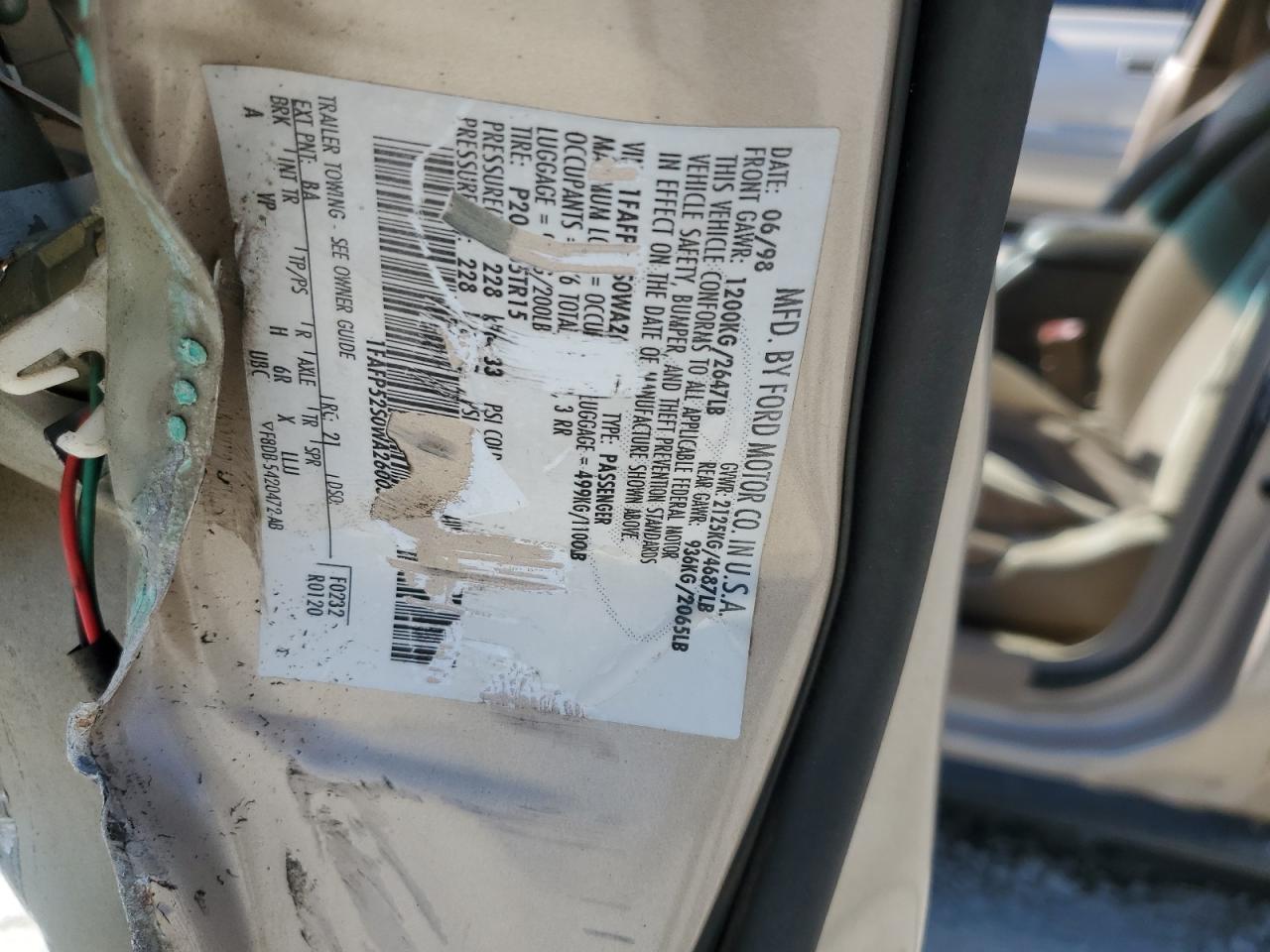 1998 Ford Taurus Lx Gold vin: 1FAFP52S0WA260036