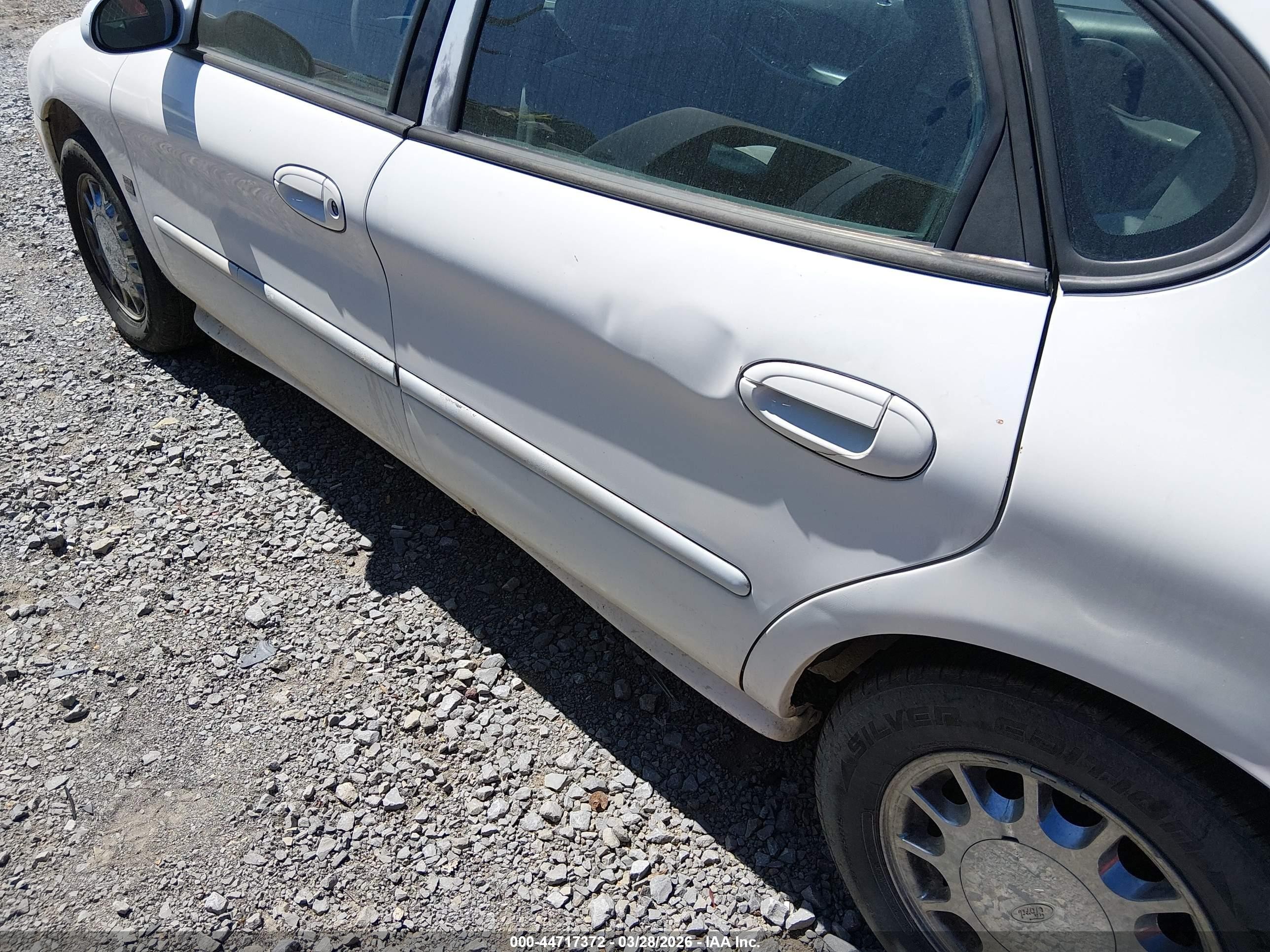 1998 Ford Taurus Lx/se White vin: 1FAFP52S2WA125737