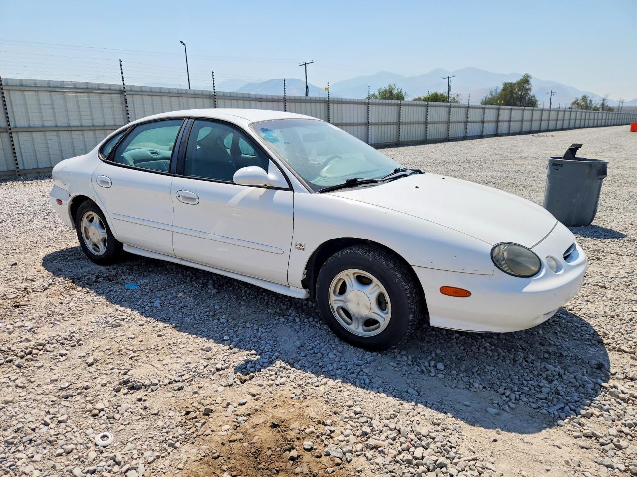 1998 Ford Taurus Lx White vin: 1FAFP52S4WG153049