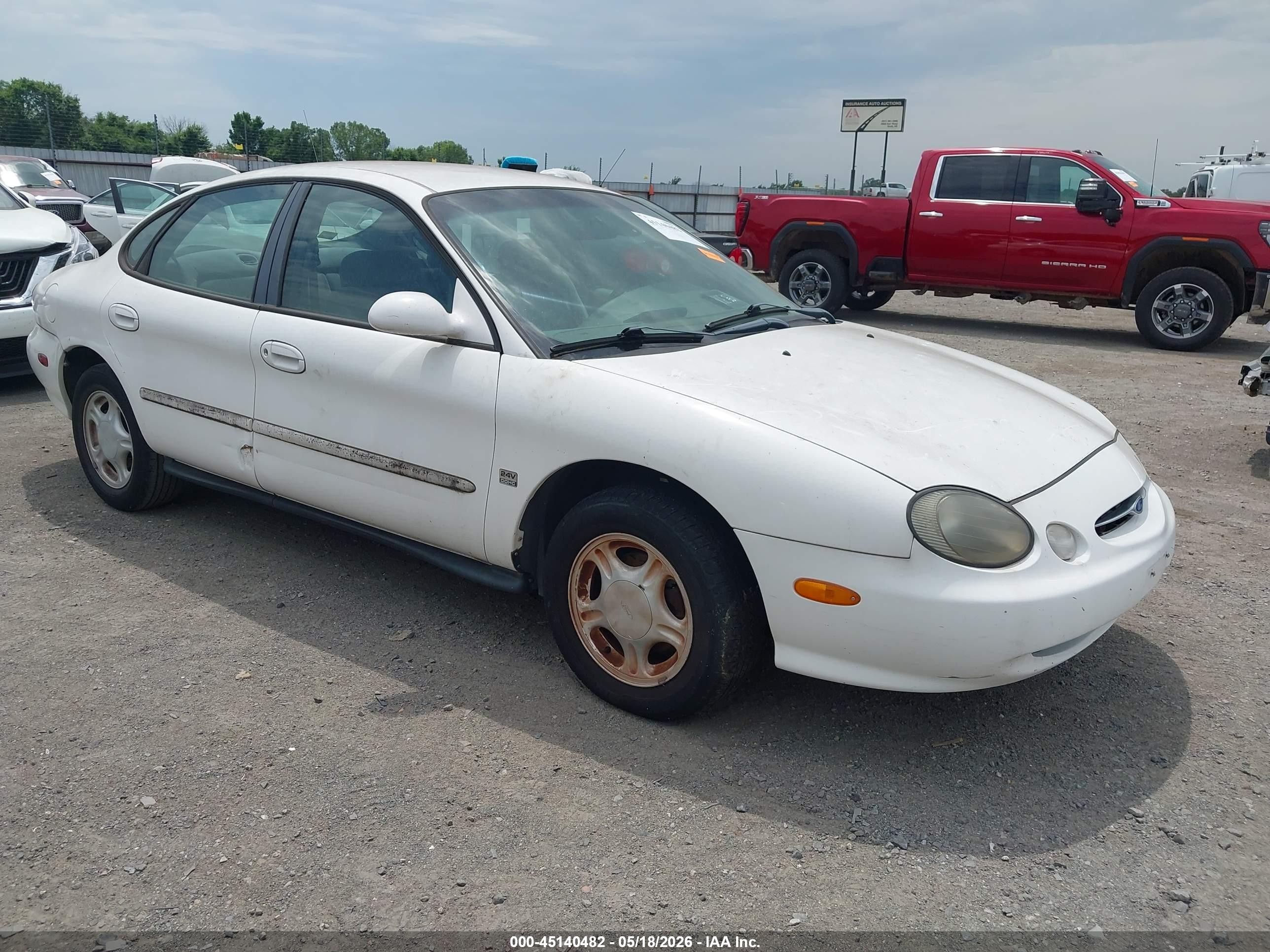 1FAFP52S4WG218062