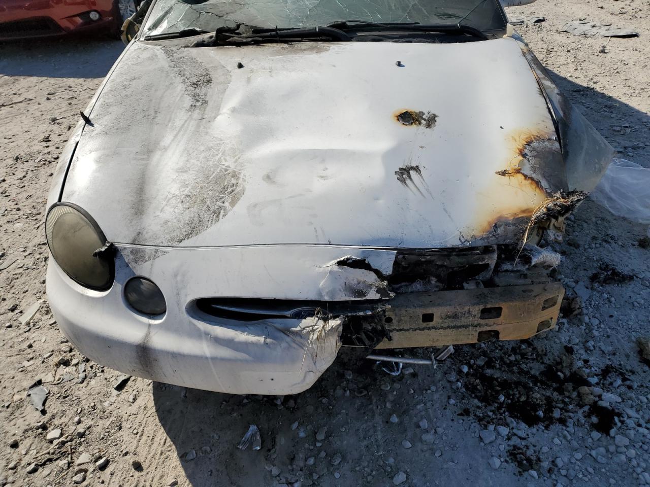 1998 Ford Taurus Lx Белый vin: 1FAFP52U2WA274750
