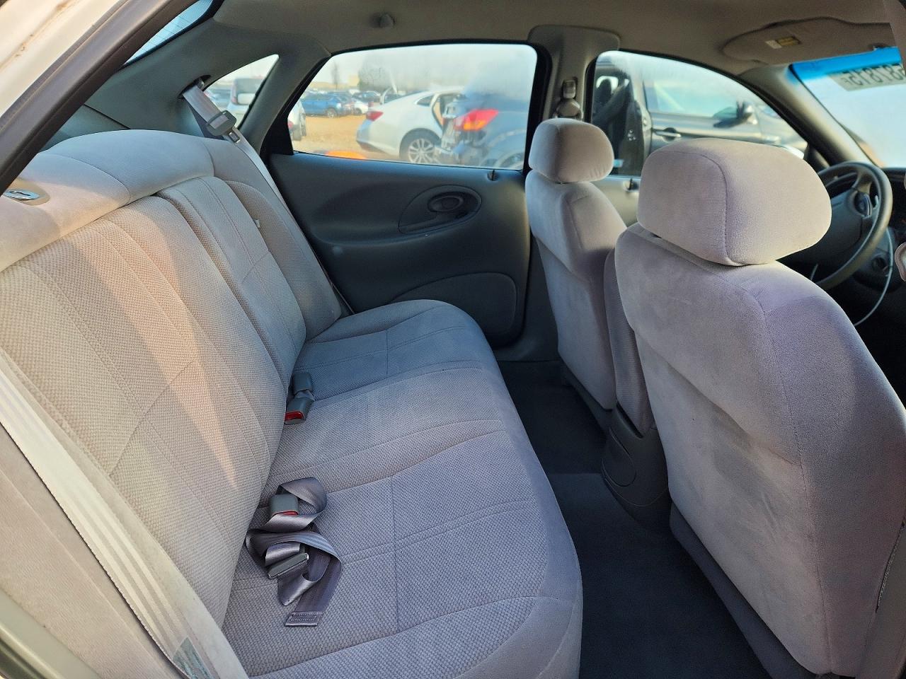 1998 Ford Taurus Lx White vin: 1FAFP52U3WA178352