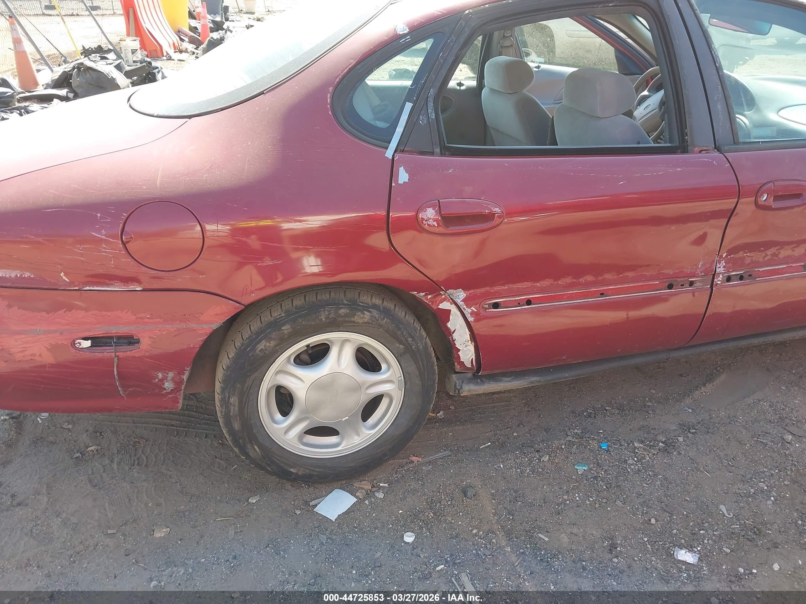 1998 Ford Taurus Lx/se Red vin: 1FAFP52U5WG200882