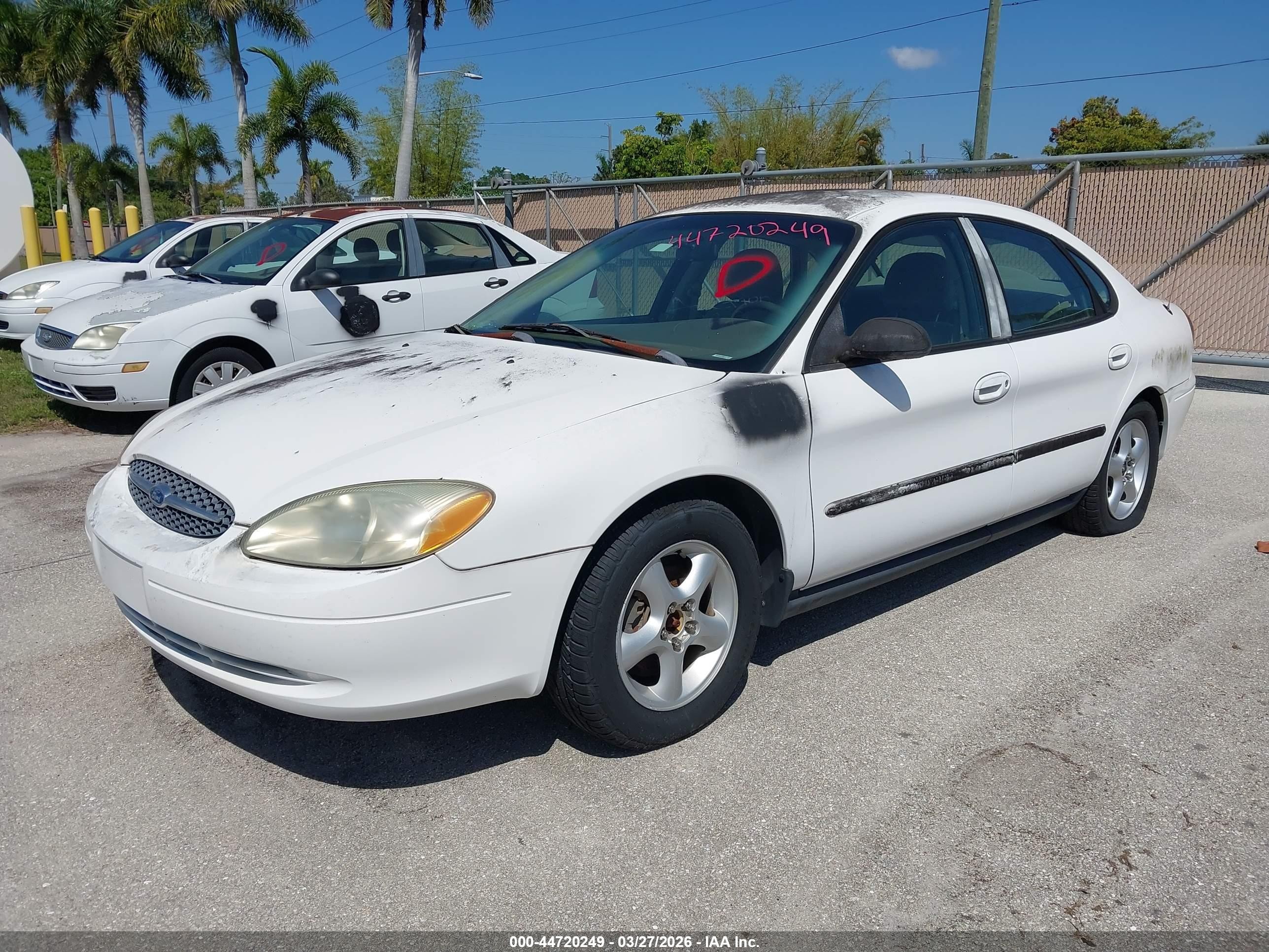 2000 Ford Taurus Lx Белый vin: 1FAFP52U5YA279461