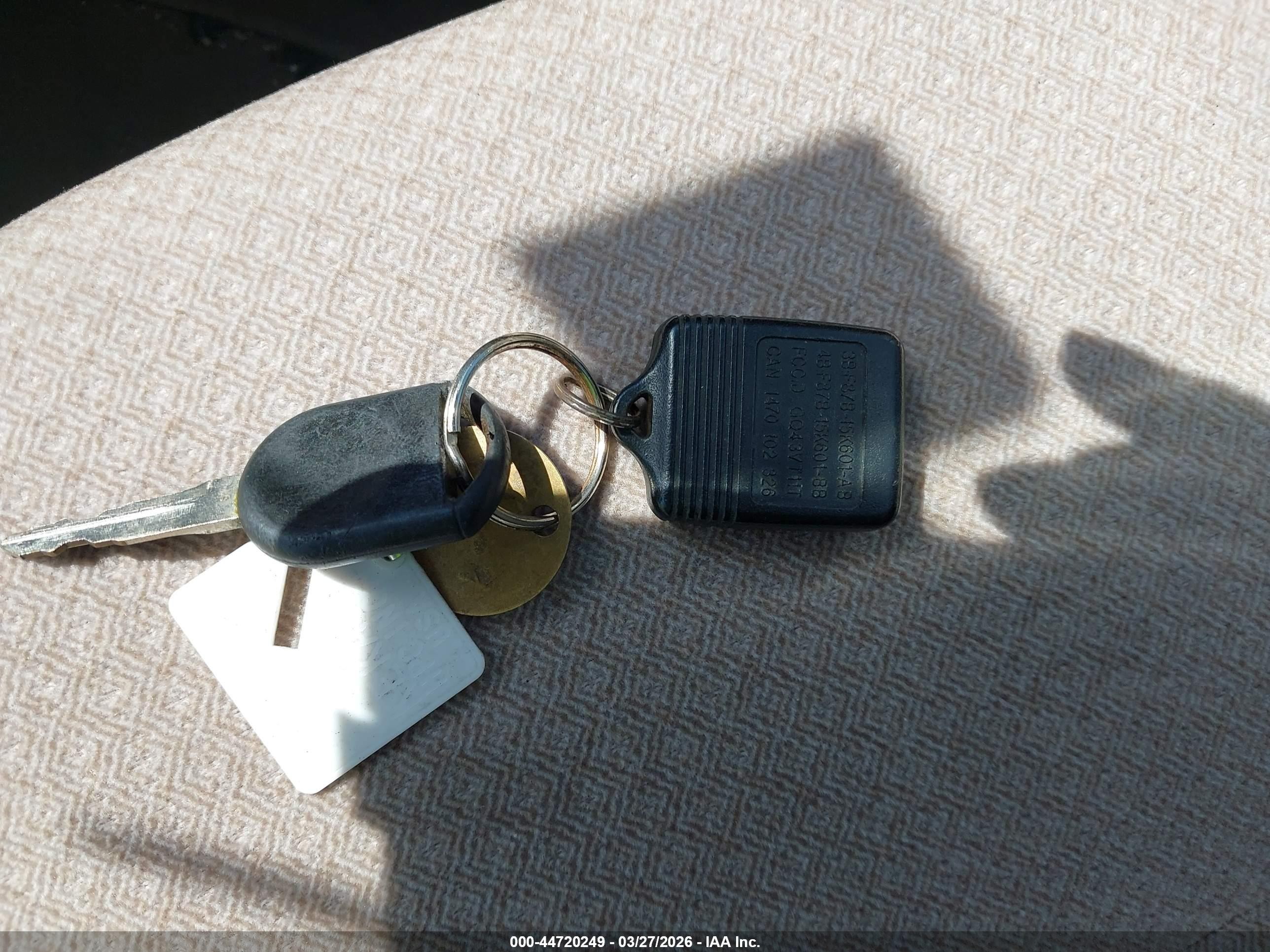 2000 Ford Taurus Lx Белый vin: 1FAFP52U5YA279461
