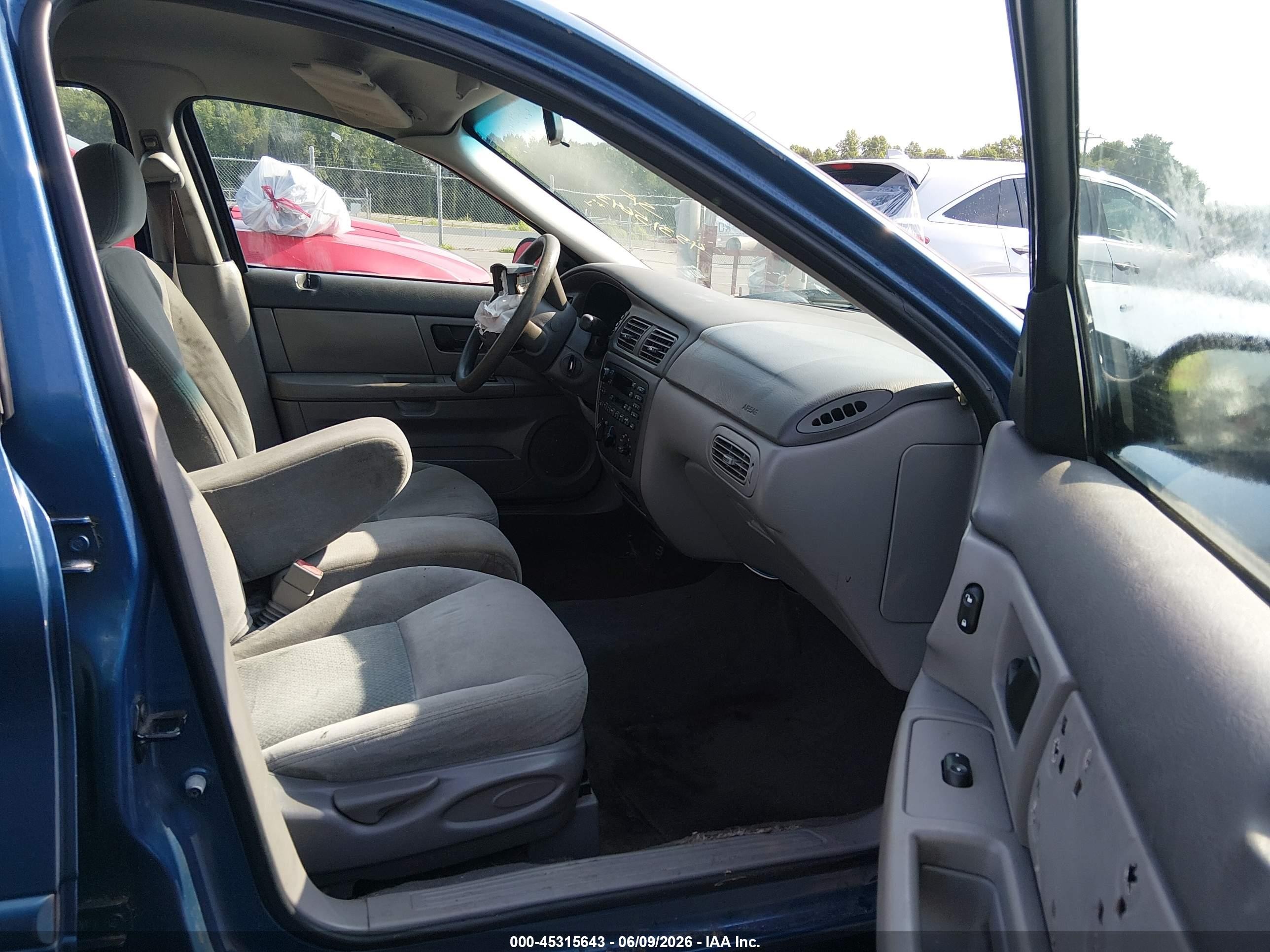 2004 Ford Taurus Lx Light Blue vin: 1FAFP52U64A140434