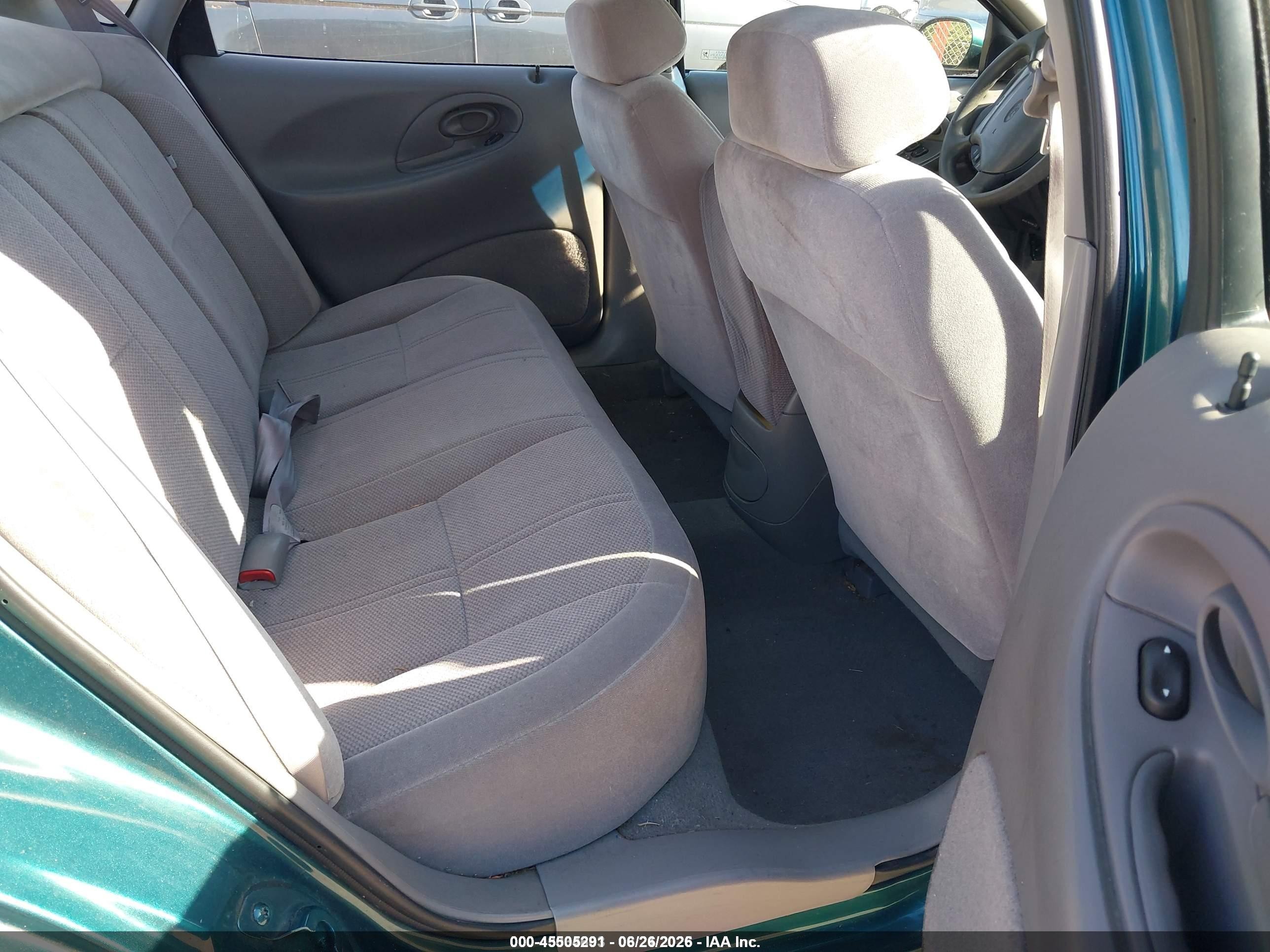 1998 Ford Taurus Lx/se Turquoise vin: 1FAFP52U6WG187138