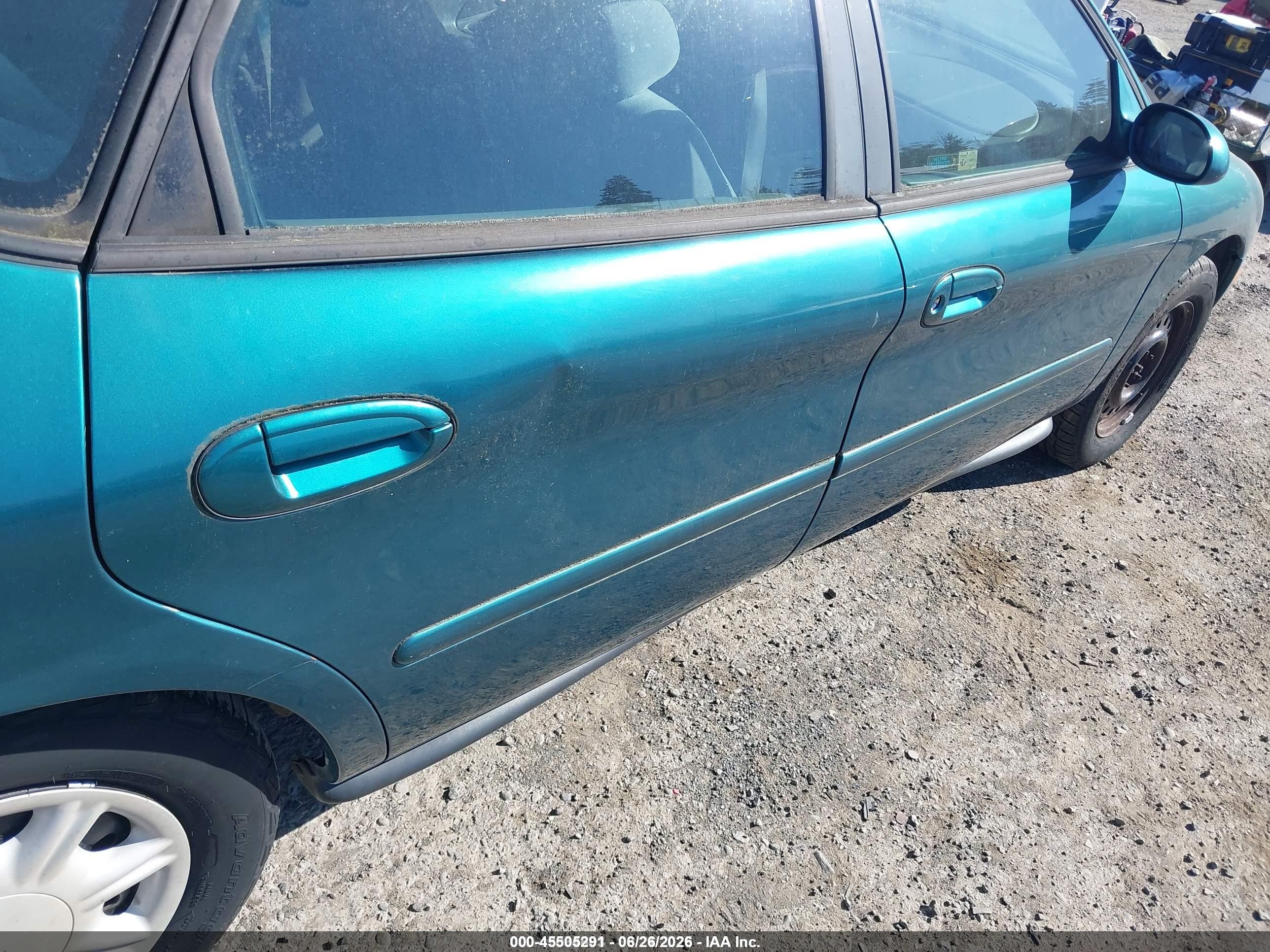 1998 Ford Taurus Lx/se Turquoise vin: 1FAFP52U6WG187138