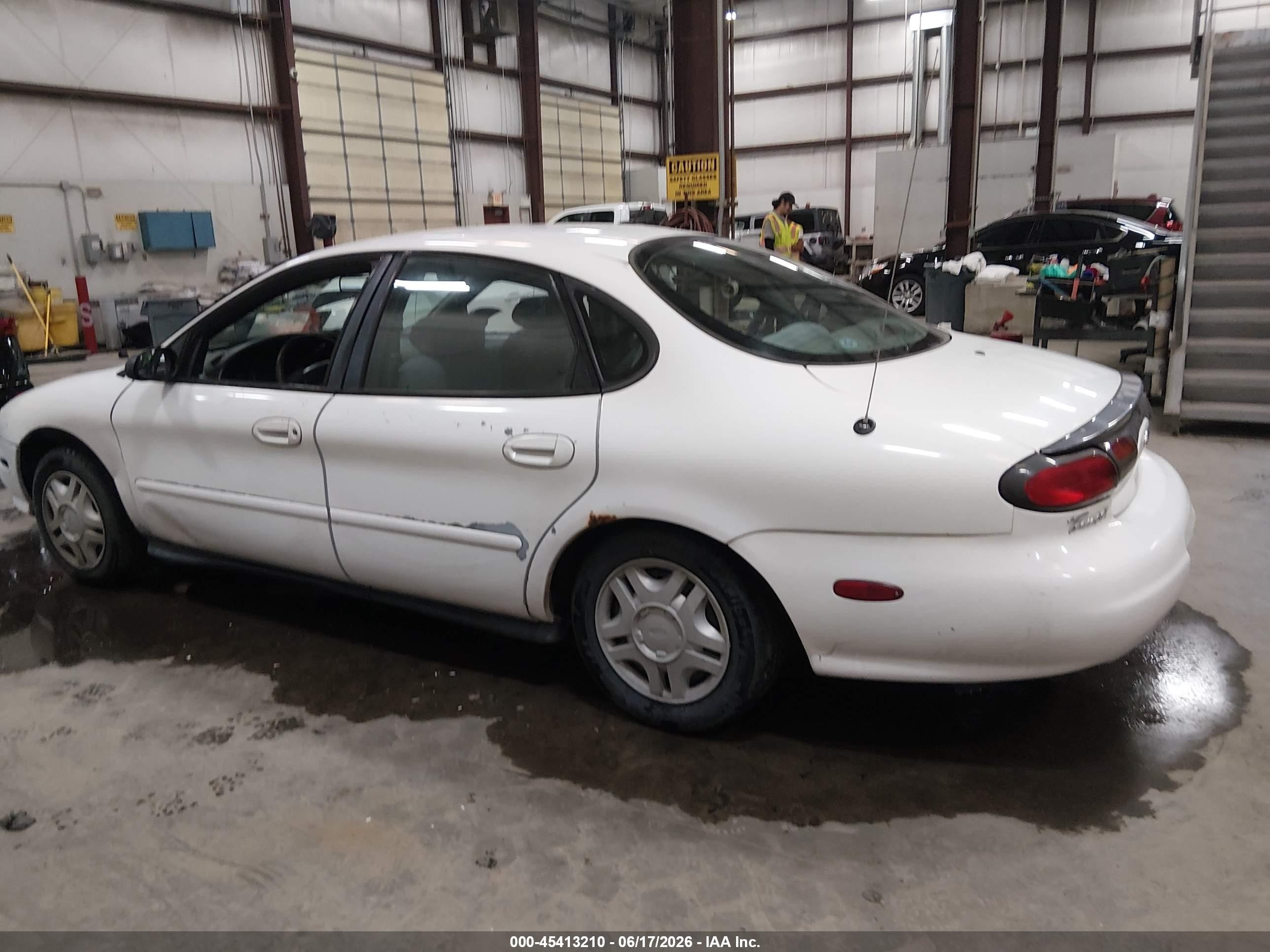 1999 Ford Taurus Lx White vin: 1FAFP52U6XG212640