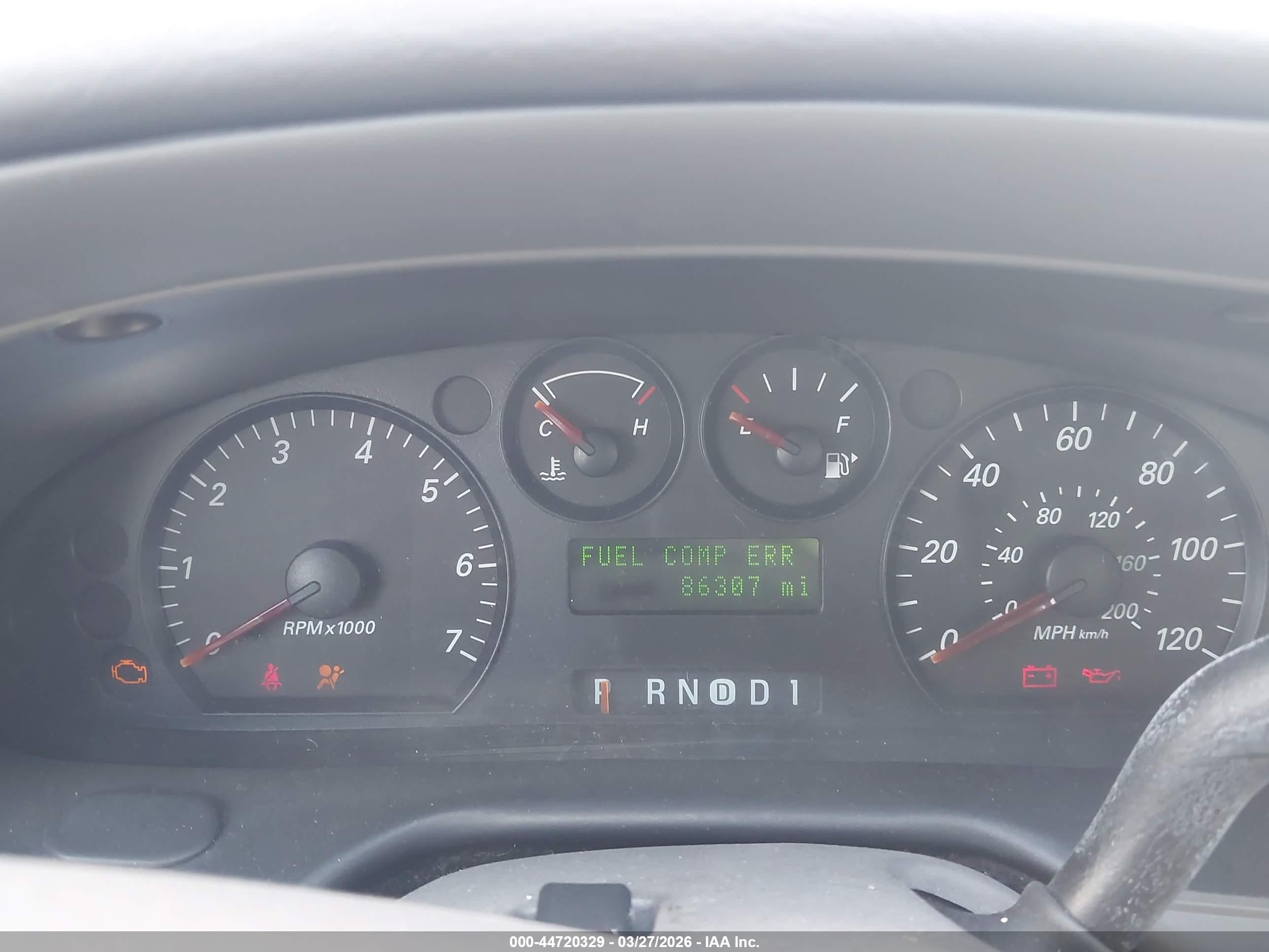 2004 Ford Taurus Lx White vin: 1FAFP52U84A189831