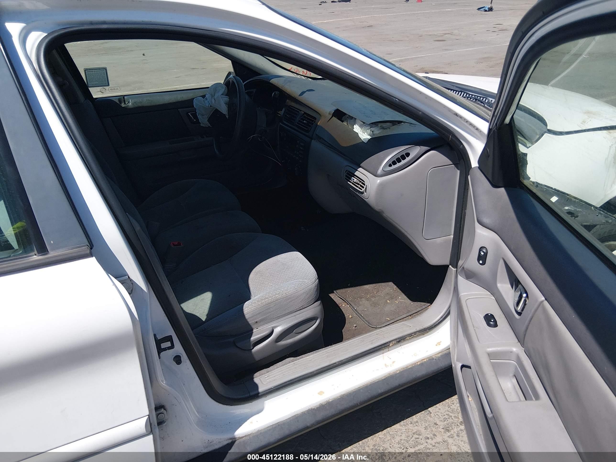 2002 Ford Taurus Lx White vin: 1FAFP52U92G175270