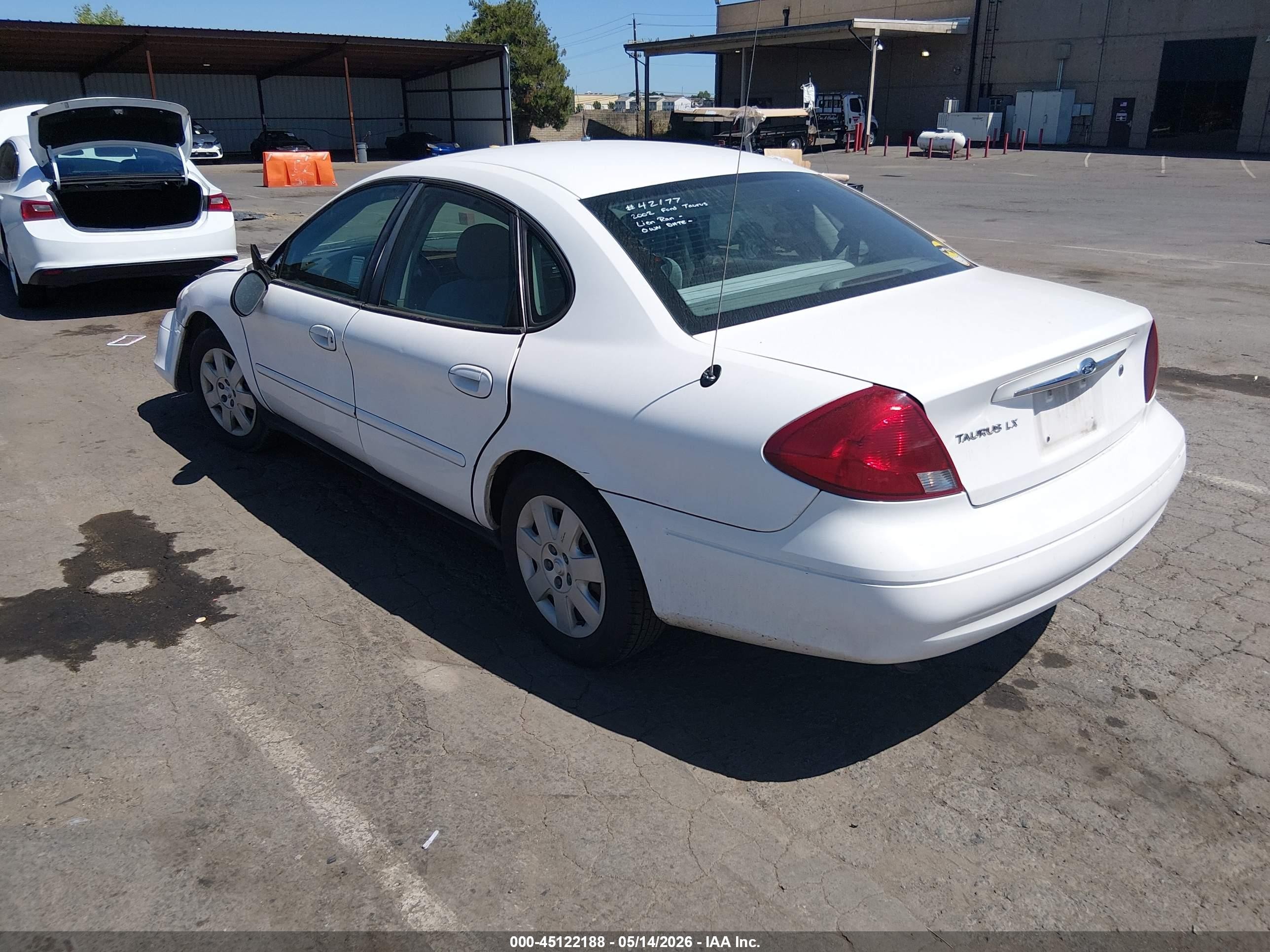 2002 Ford Taurus Lx White vin: 1FAFP52U92G175270
