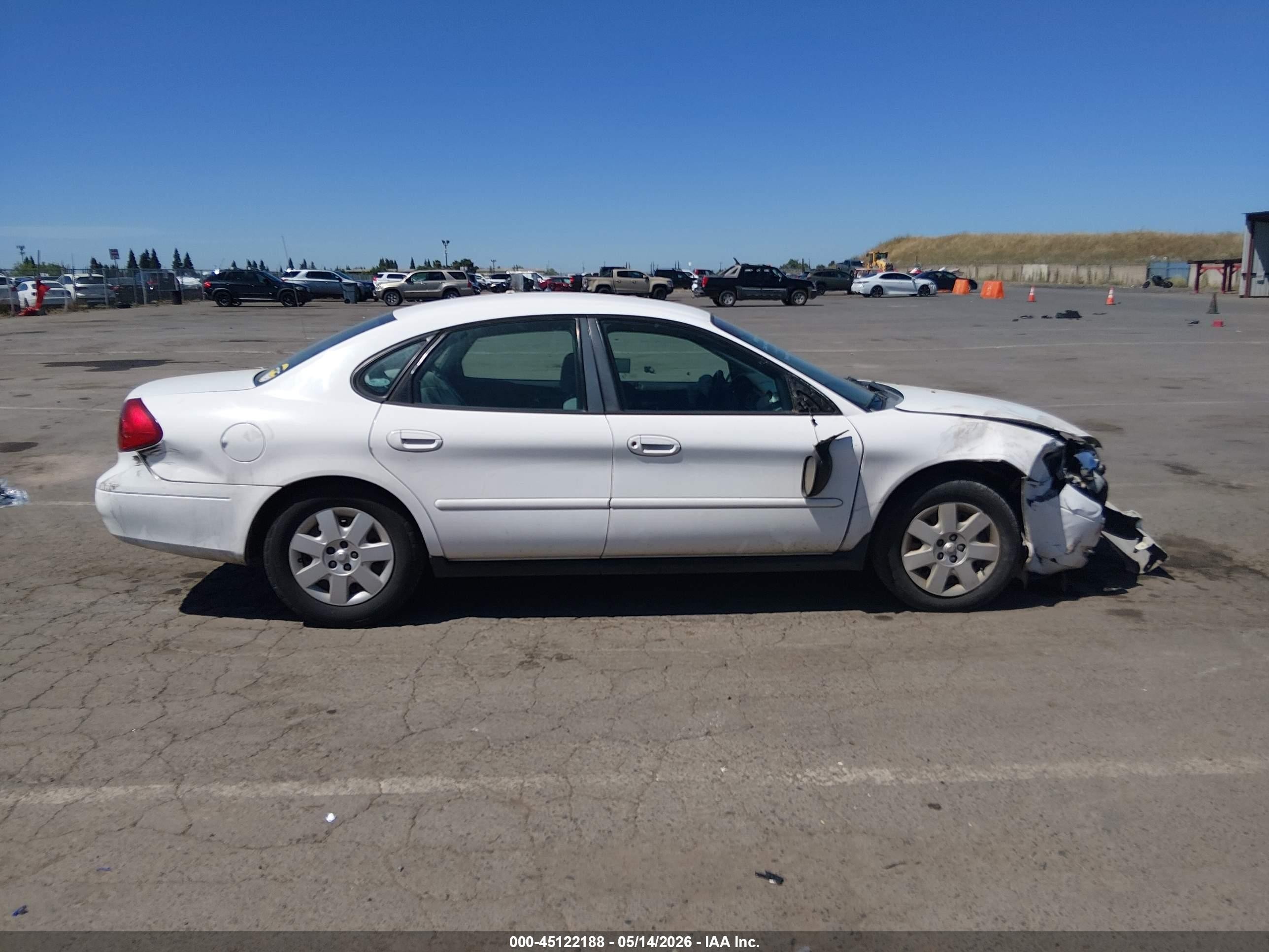 2002 Ford Taurus Lx White vin: 1FAFP52U92G175270