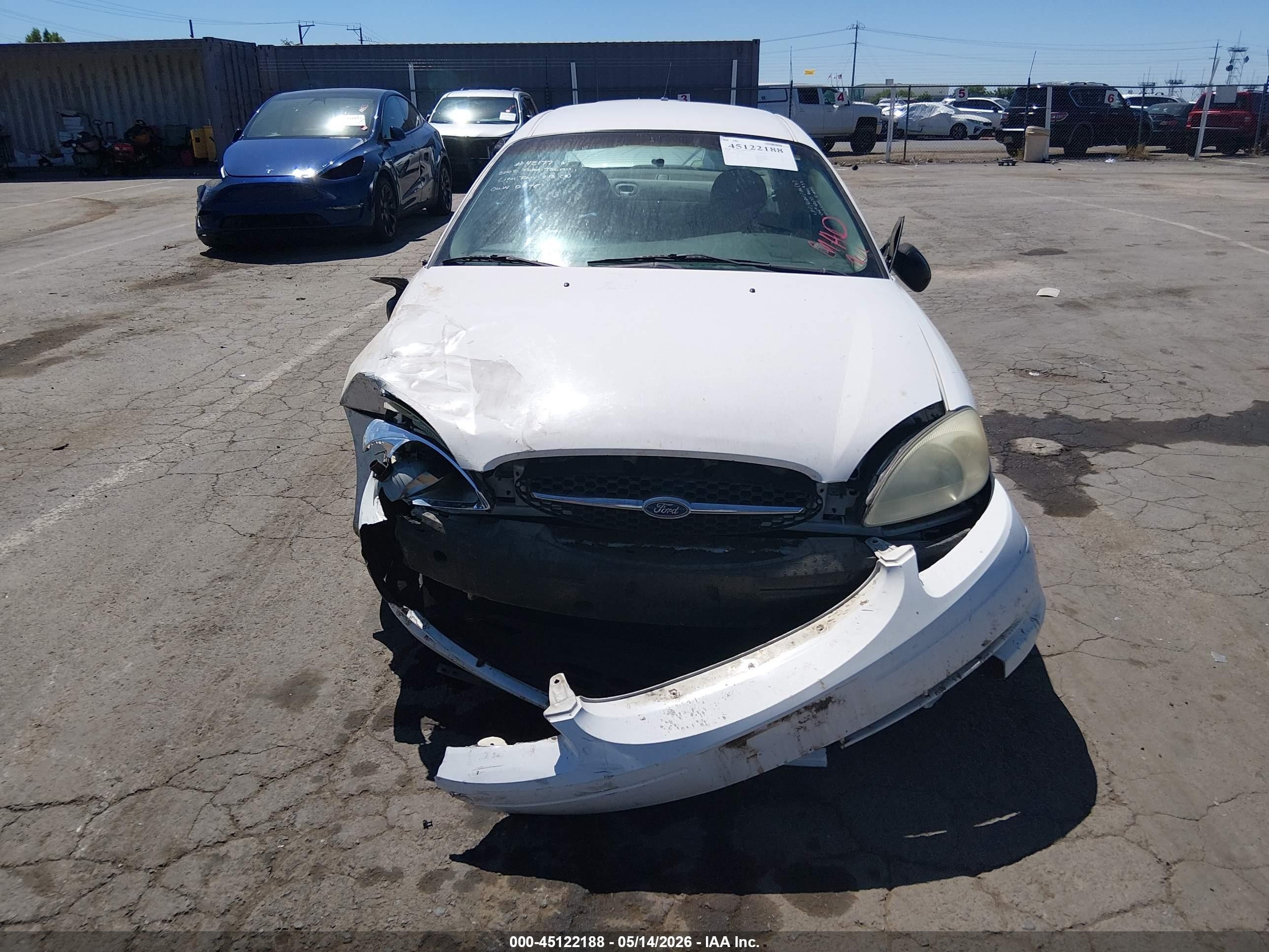2002 Ford Taurus Lx White vin: 1FAFP52U92G175270