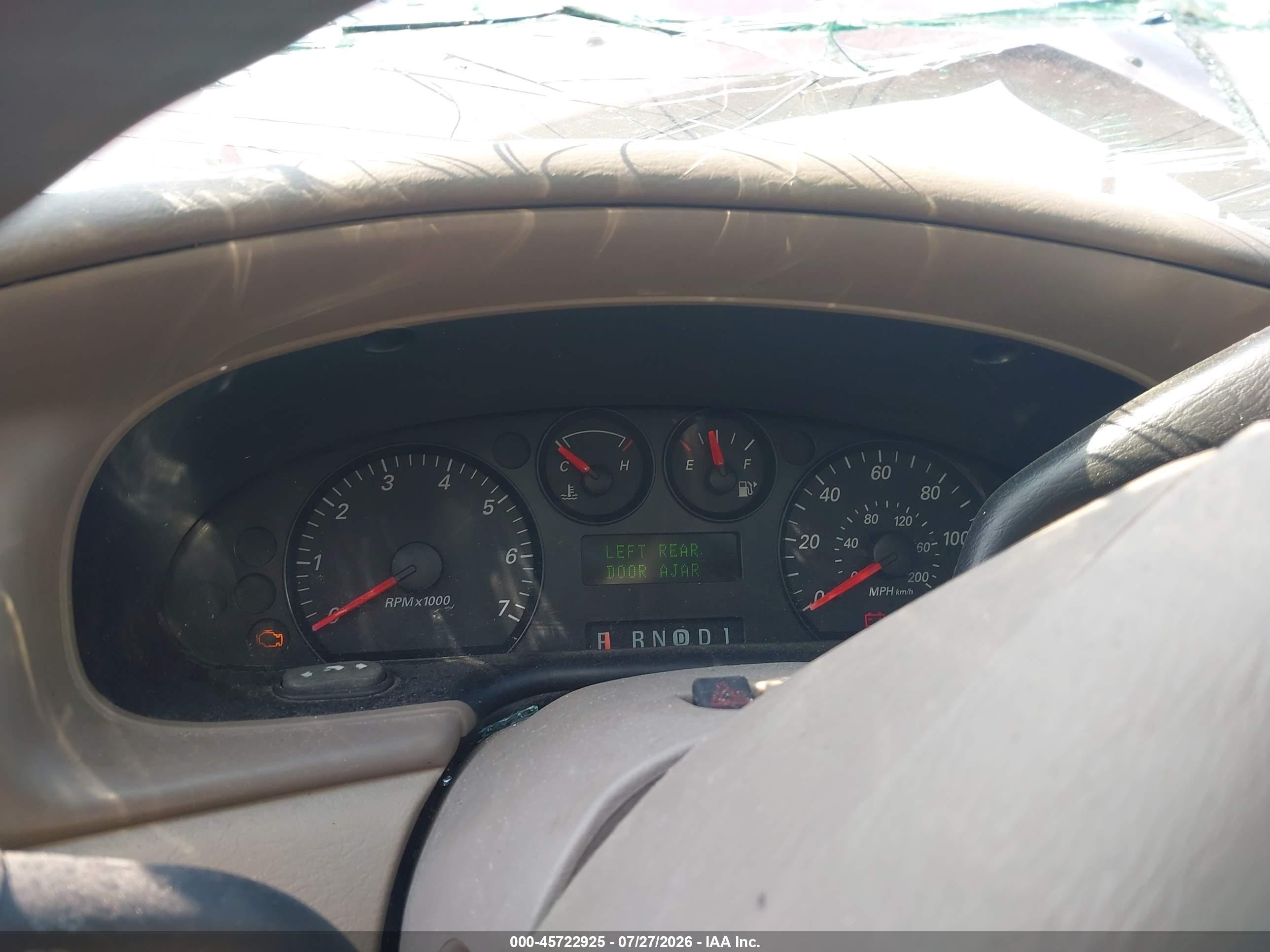 2004 Ford Taurus Se Red vin: 1FAFP53214A197282