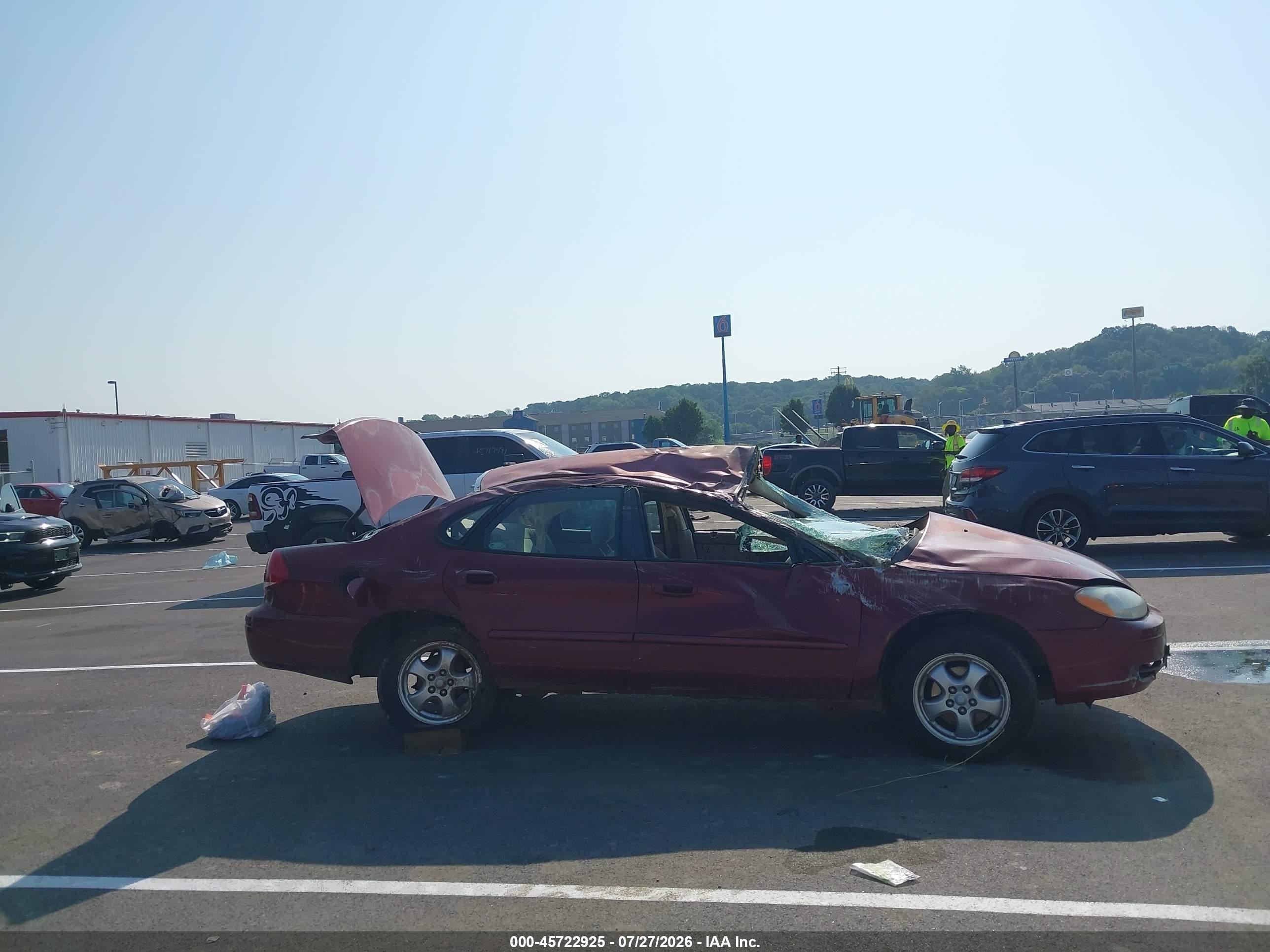 2004 Ford Taurus Se Red vin: 1FAFP53214A197282