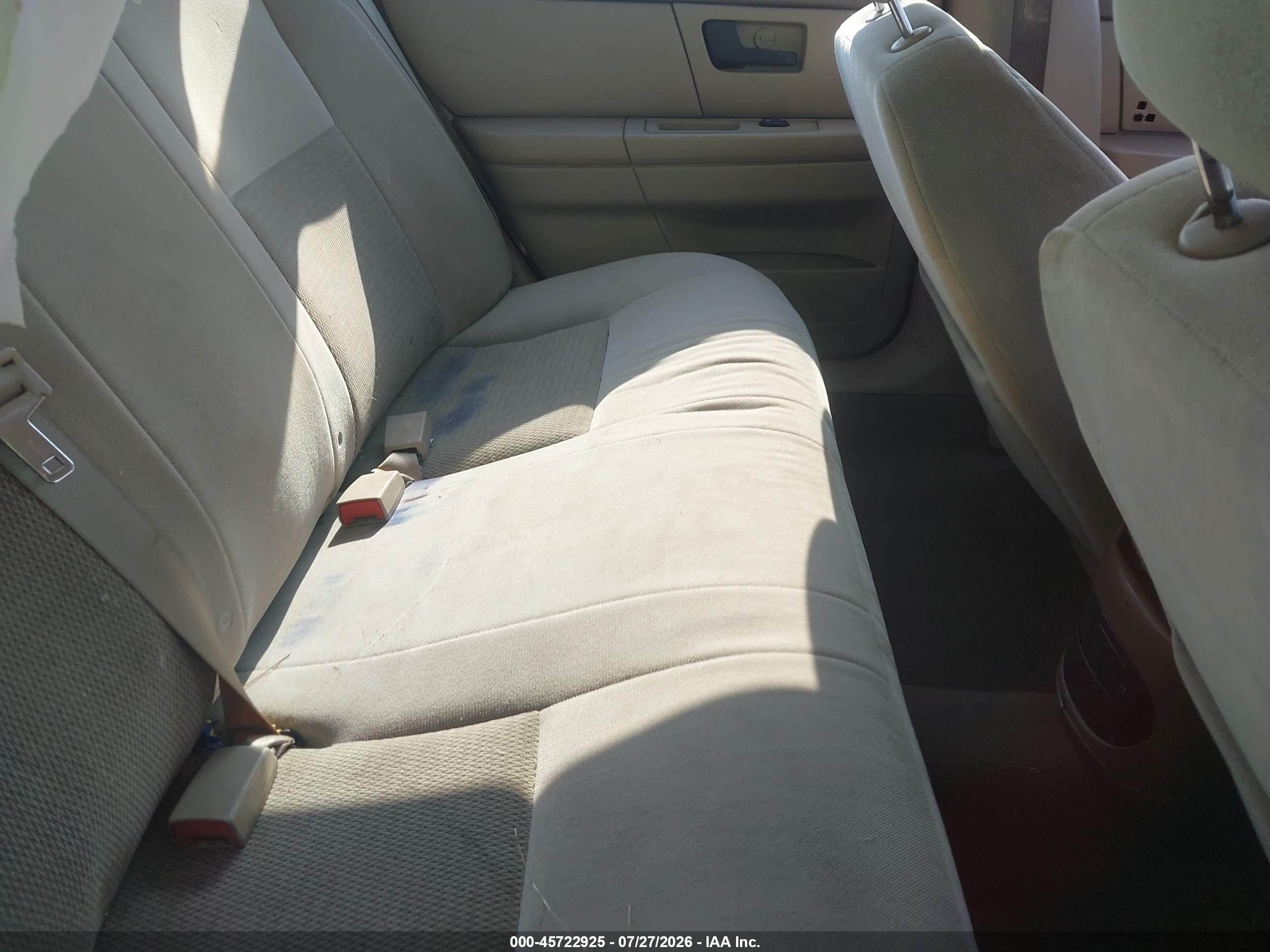2004 Ford Taurus Se Red vin: 1FAFP53214A197282