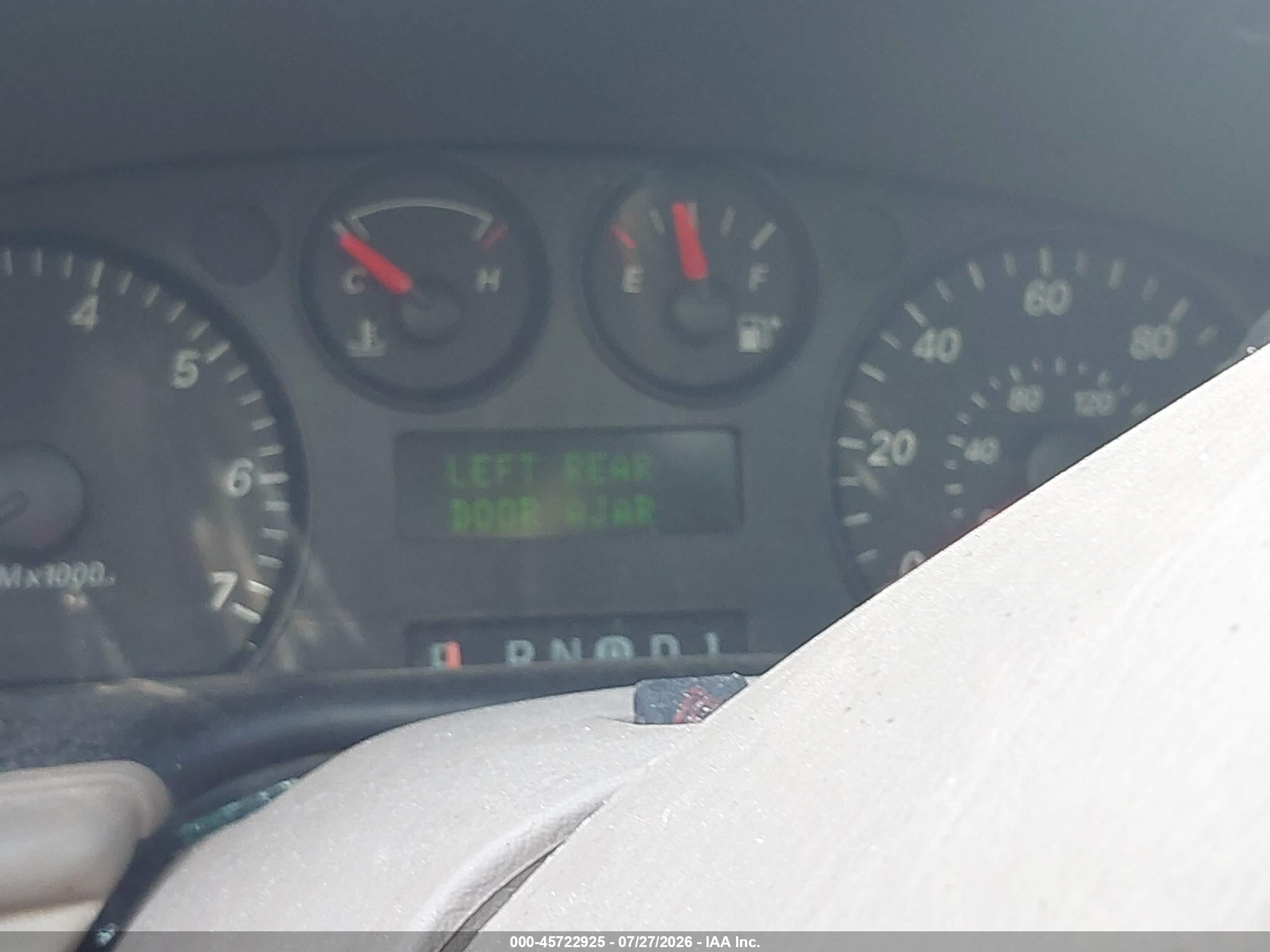 2004 Ford Taurus Se Red vin: 1FAFP53214A197282