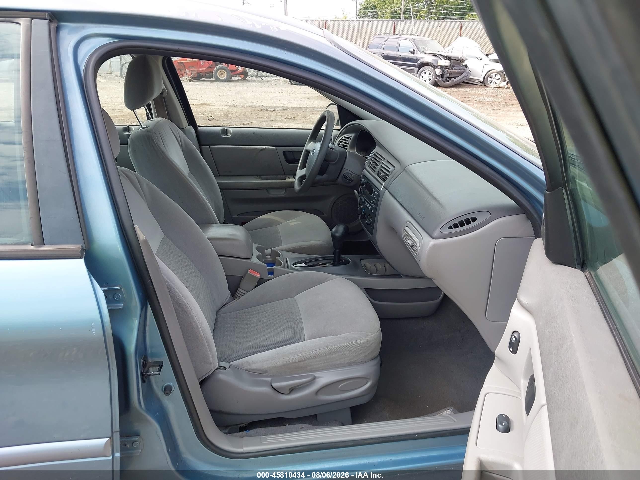 2005 Ford Taurus Se Light Blue vin: 1FAFP53215A170066