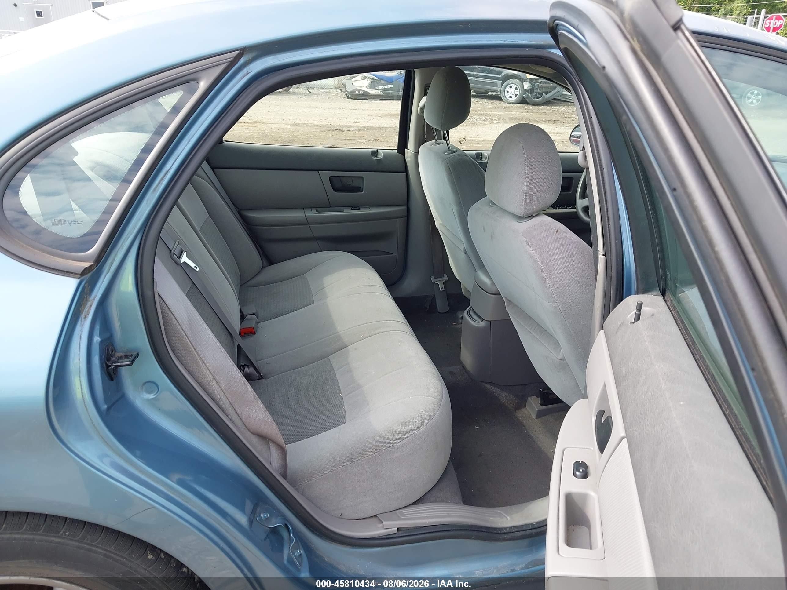 2005 Ford Taurus Se Light Blue vin: 1FAFP53215A170066