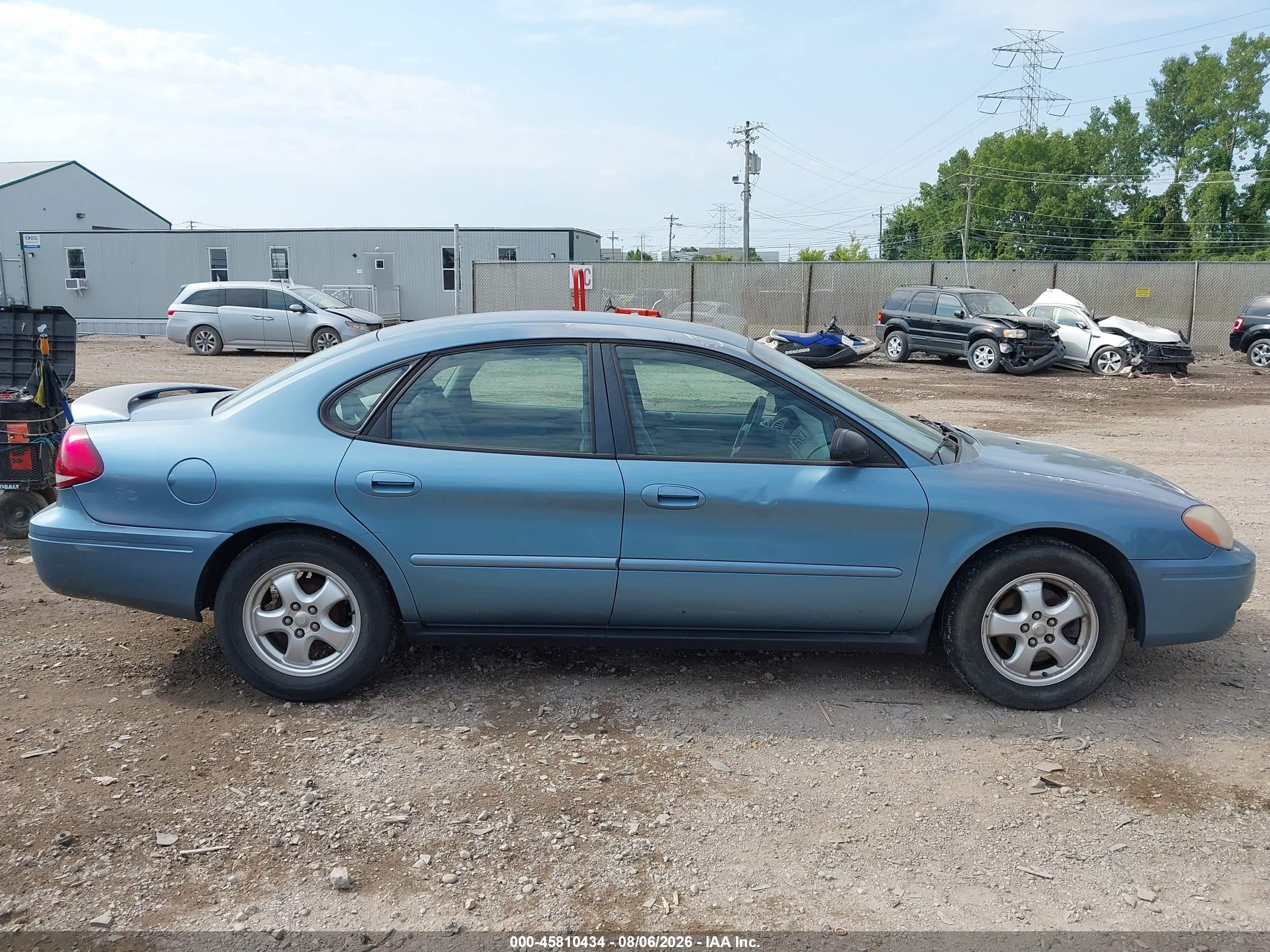 2005 Ford Taurus Se Light Blue vin: 1FAFP53215A170066