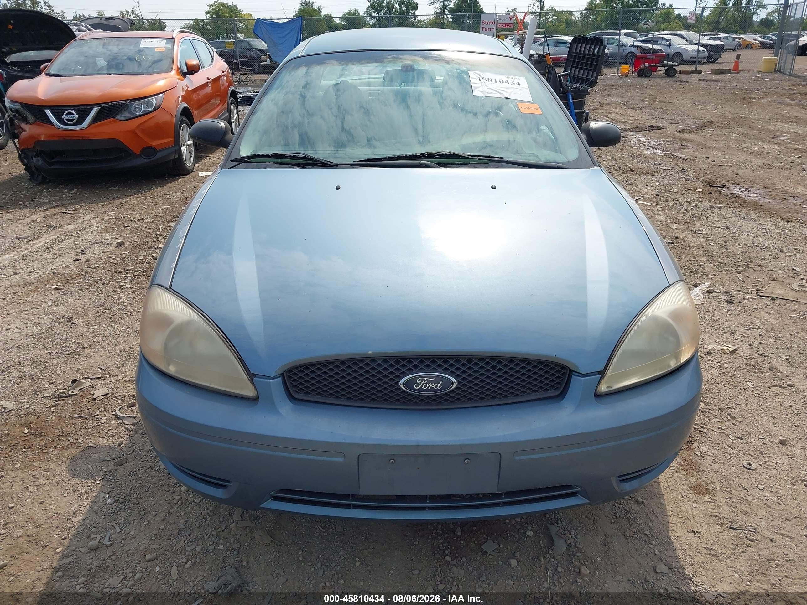 2005 Ford Taurus Se Light Blue vin: 1FAFP53215A170066