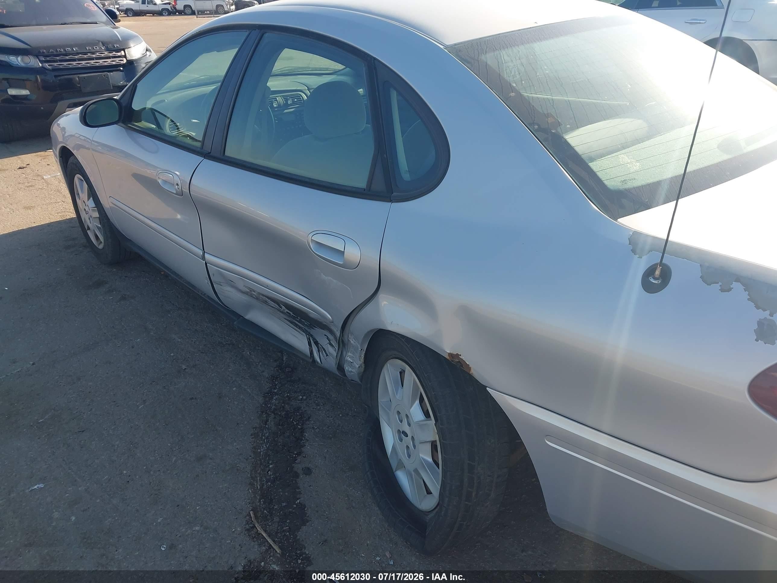 2006 Ford Taurus Se Silver vin: 1FAFP53216A211362
