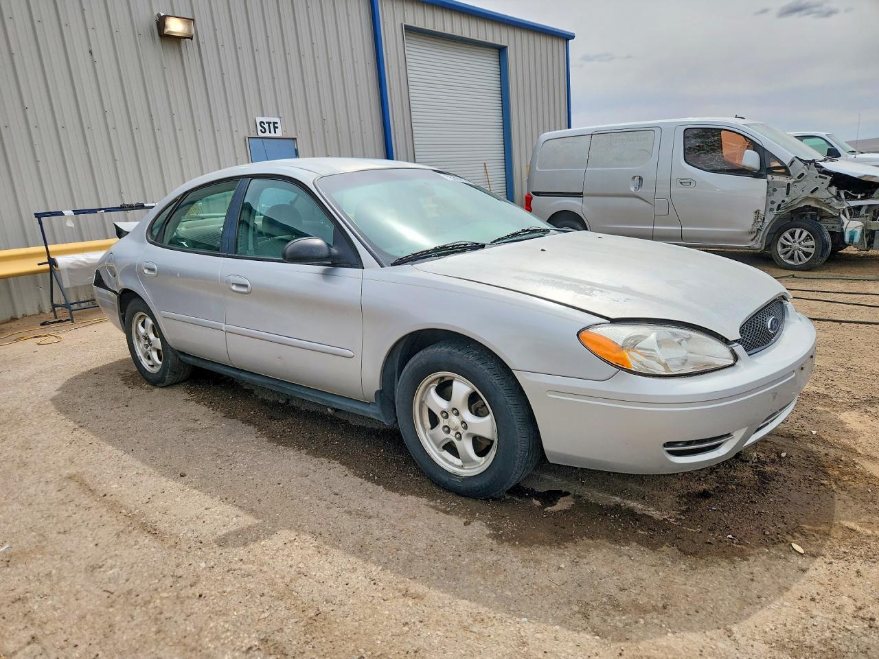 2005 Ford Taurus Se Silver vin: 1FAFP53235A108765