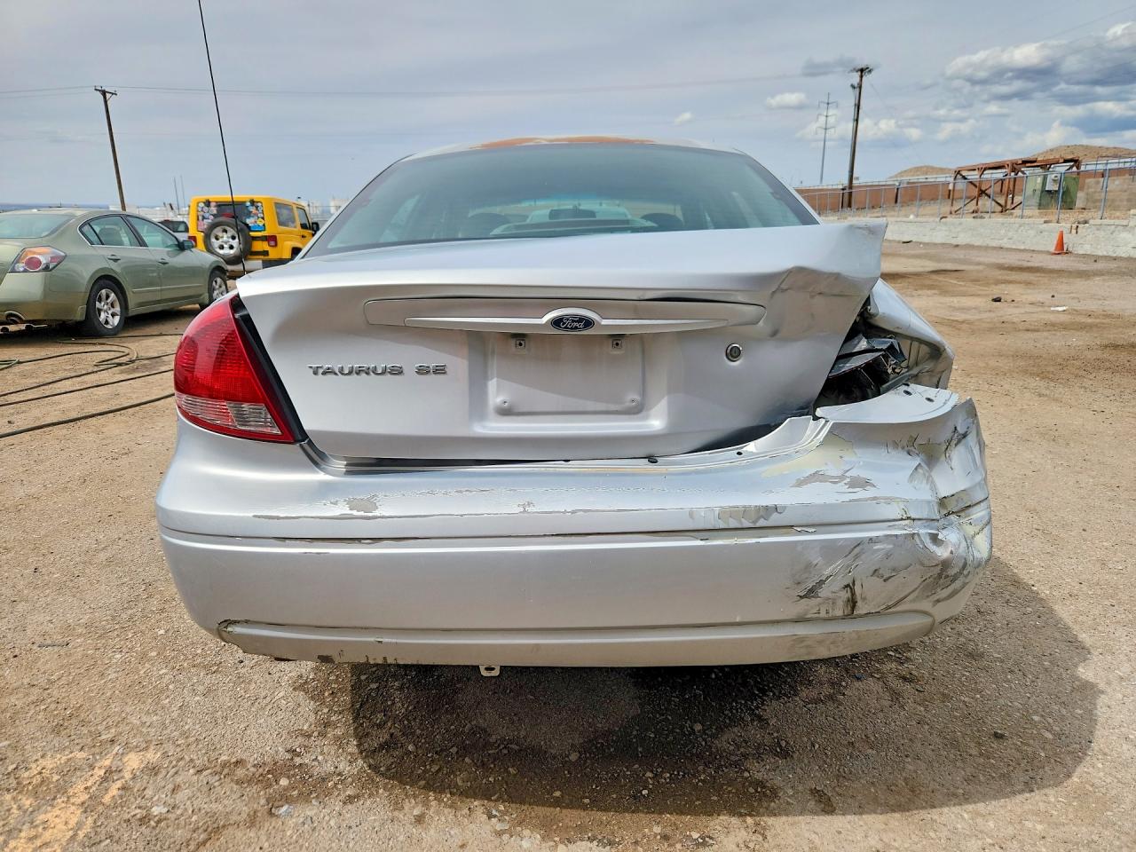 2005 Ford Taurus Se Silver vin: 1FAFP53235A108765