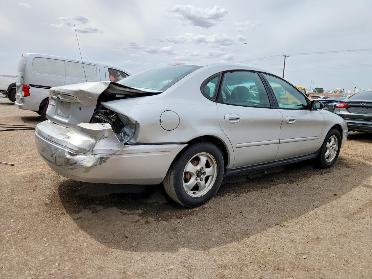 2005 Ford Taurus Se Silver vin: 1FAFP53235A108765