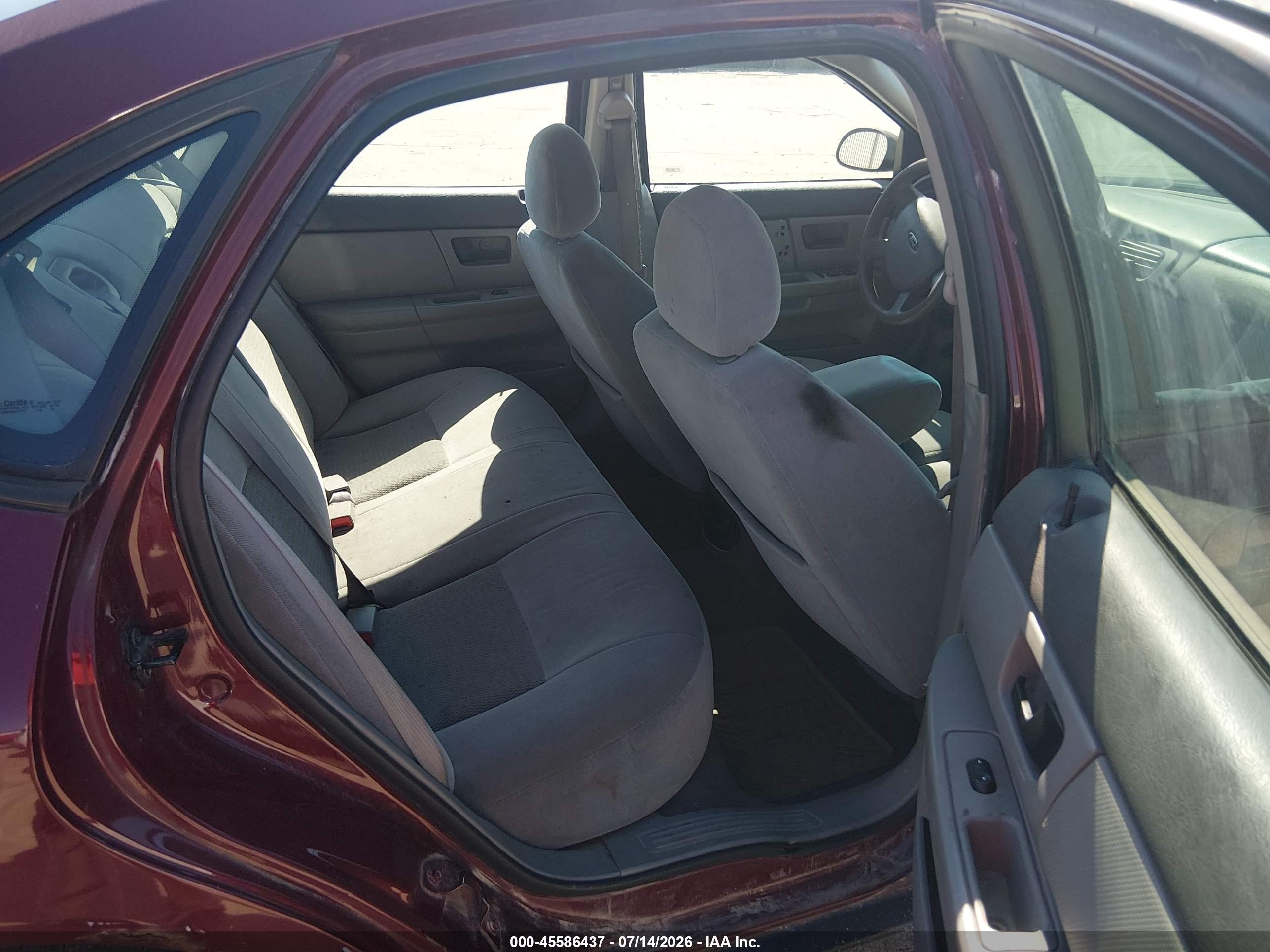 2005 Ford Taurus Se Burgundy vin: 1FAFP53235A212205
