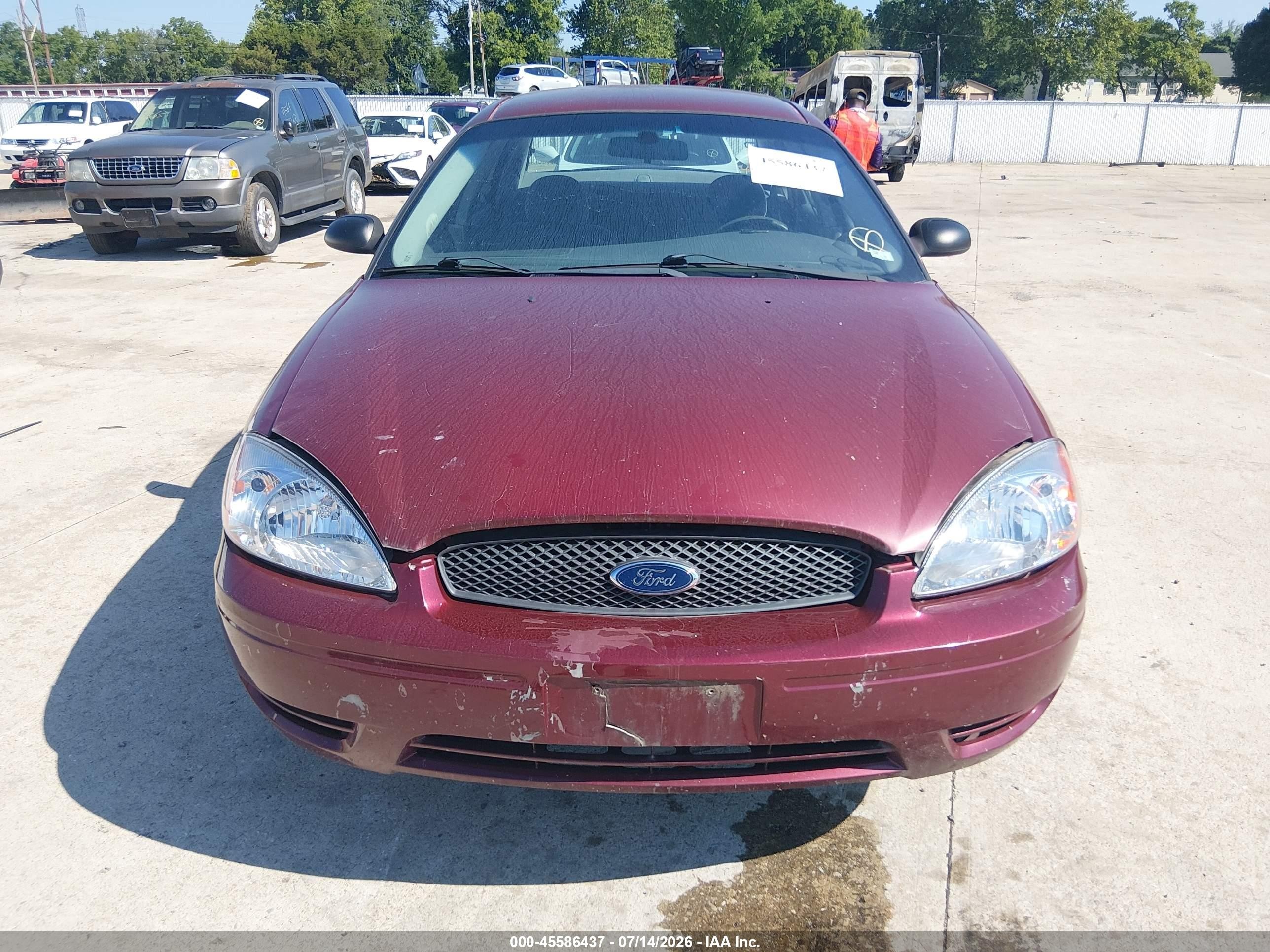 2005 Ford Taurus Se Burgundy vin: 1FAFP53235A212205