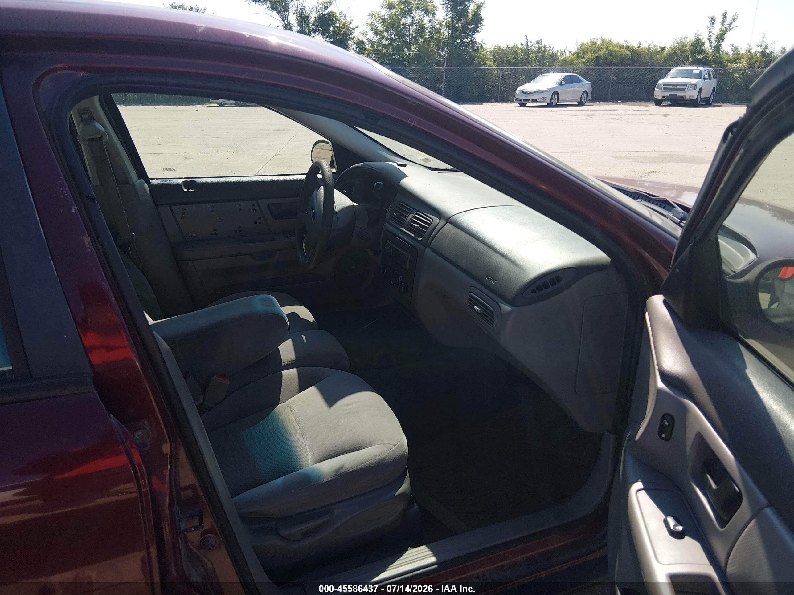 2005 Ford Taurus Se Burgundy vin: 1FAFP53235A212205