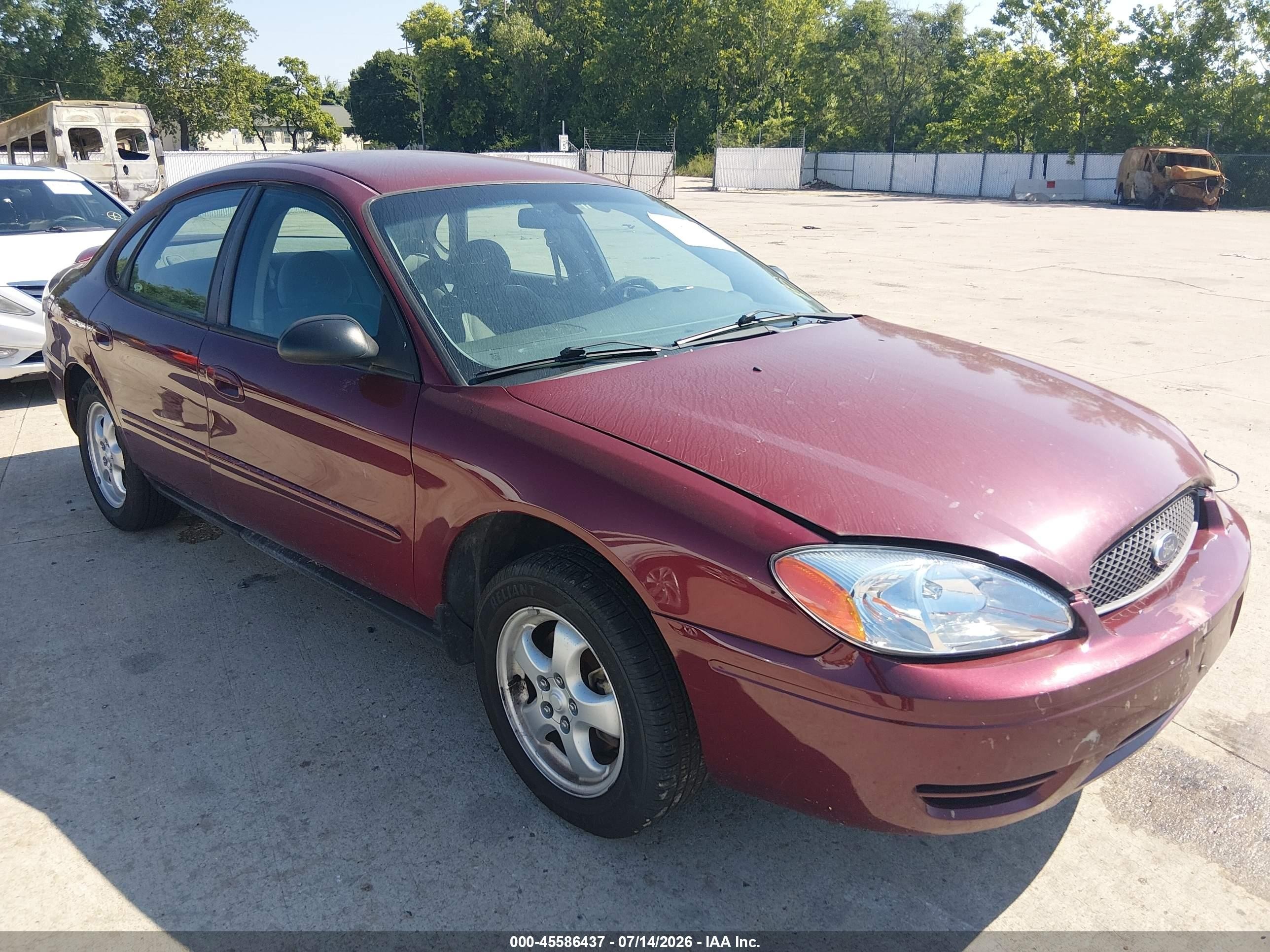 2005 Ford Taurus Se Burgundy vin: 1FAFP53235A212205