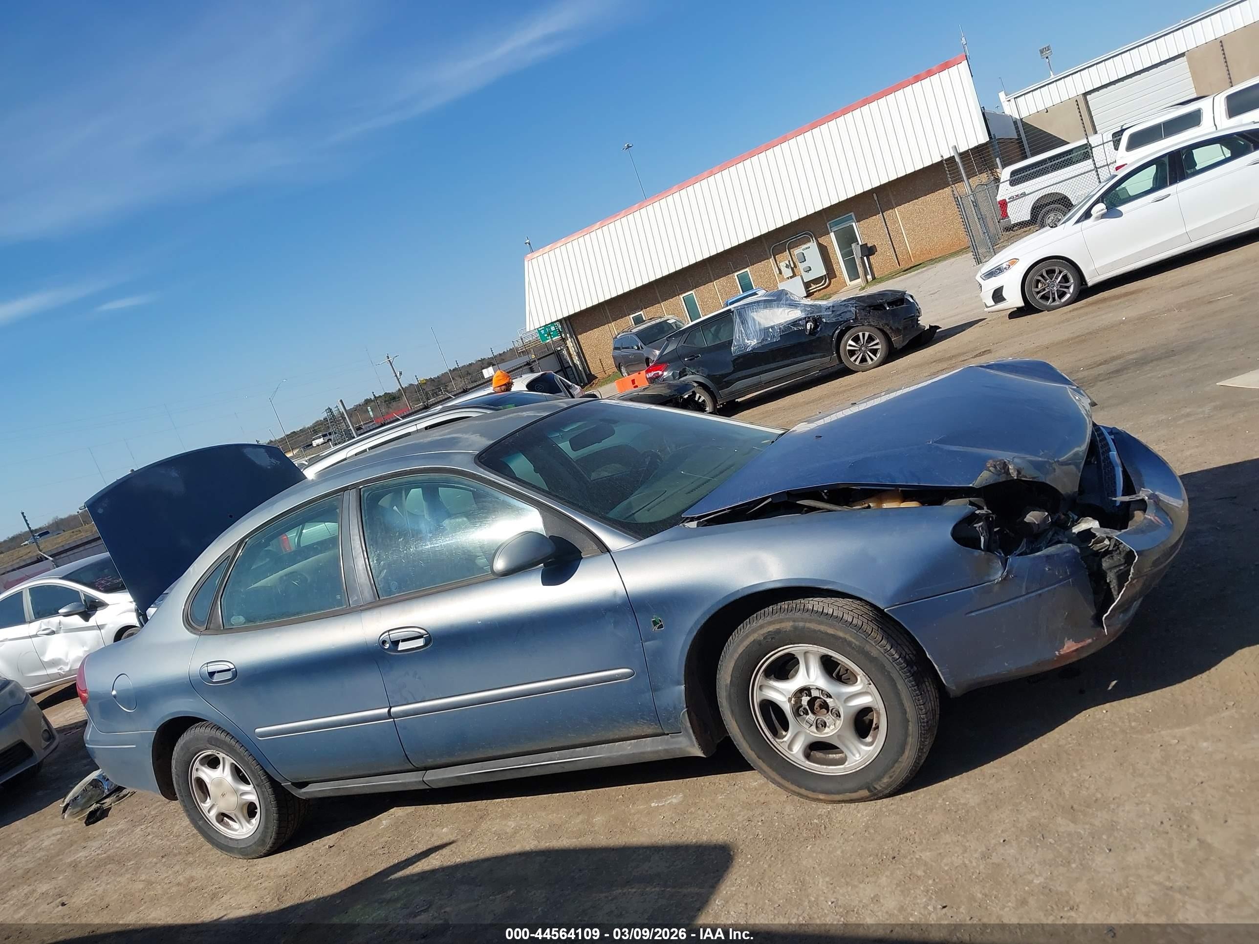 2001 Ford Taurus Se Blue vin: 1FAFP53251A239111