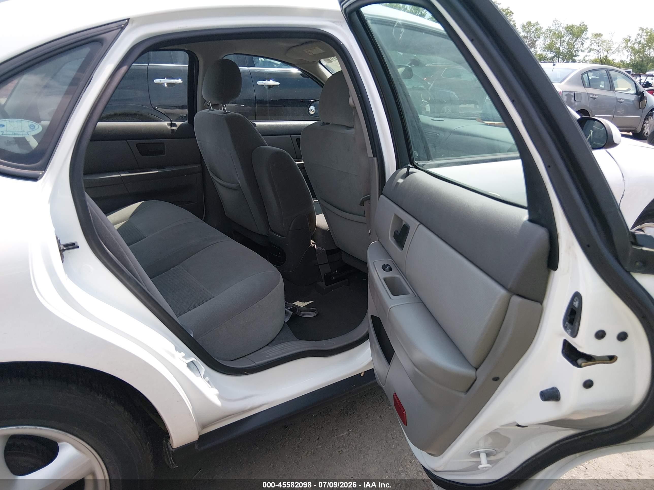 2003 Ford Taurus Se White vin: 1FAFP53253G195496