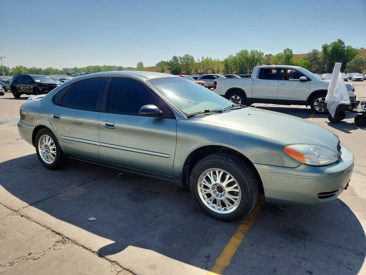 2005 Ford Taurus Se Green vin: 1FAFP53255A240121