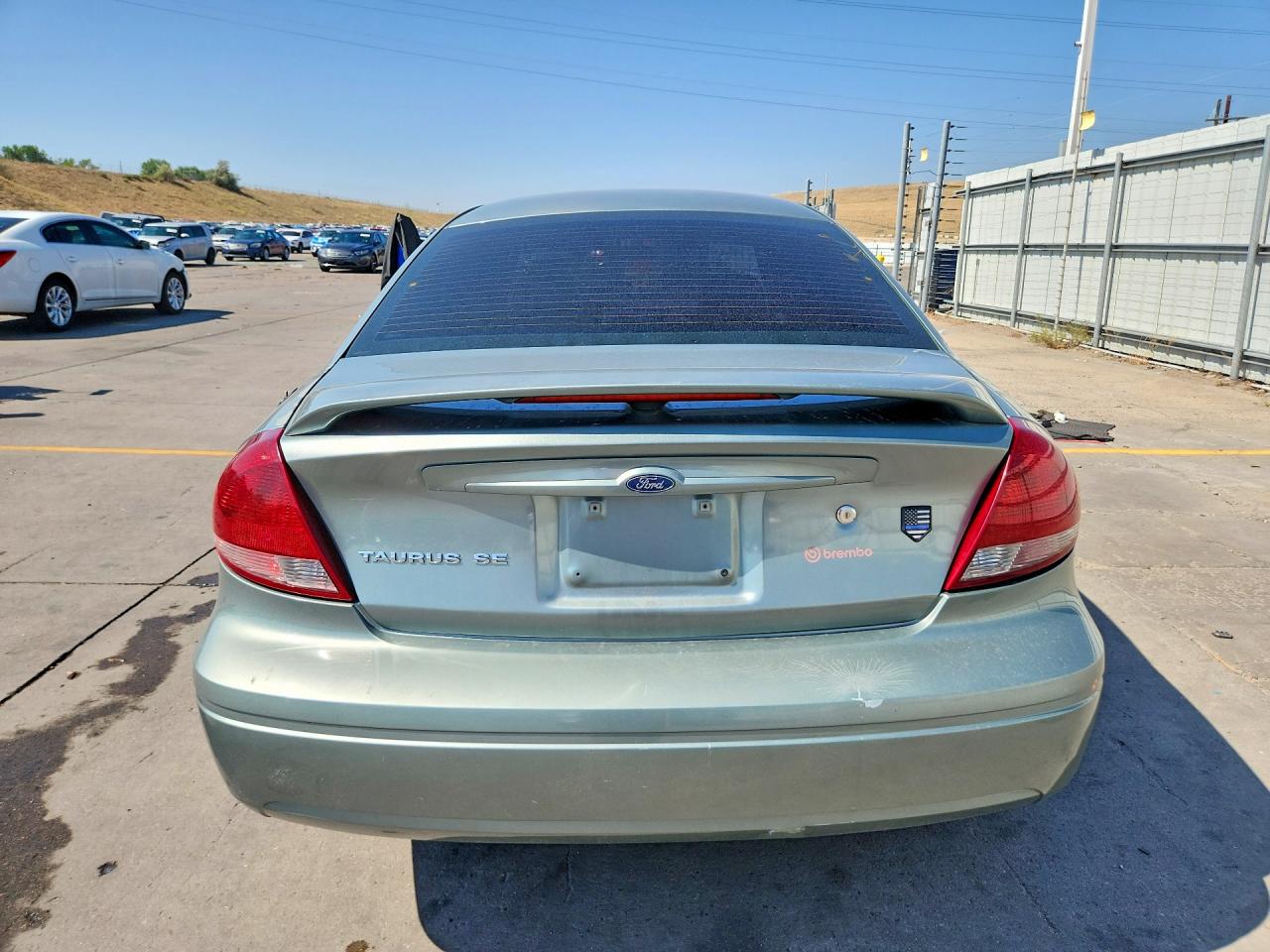 2005 Ford Taurus Se Green vin: 1FAFP53255A240121
