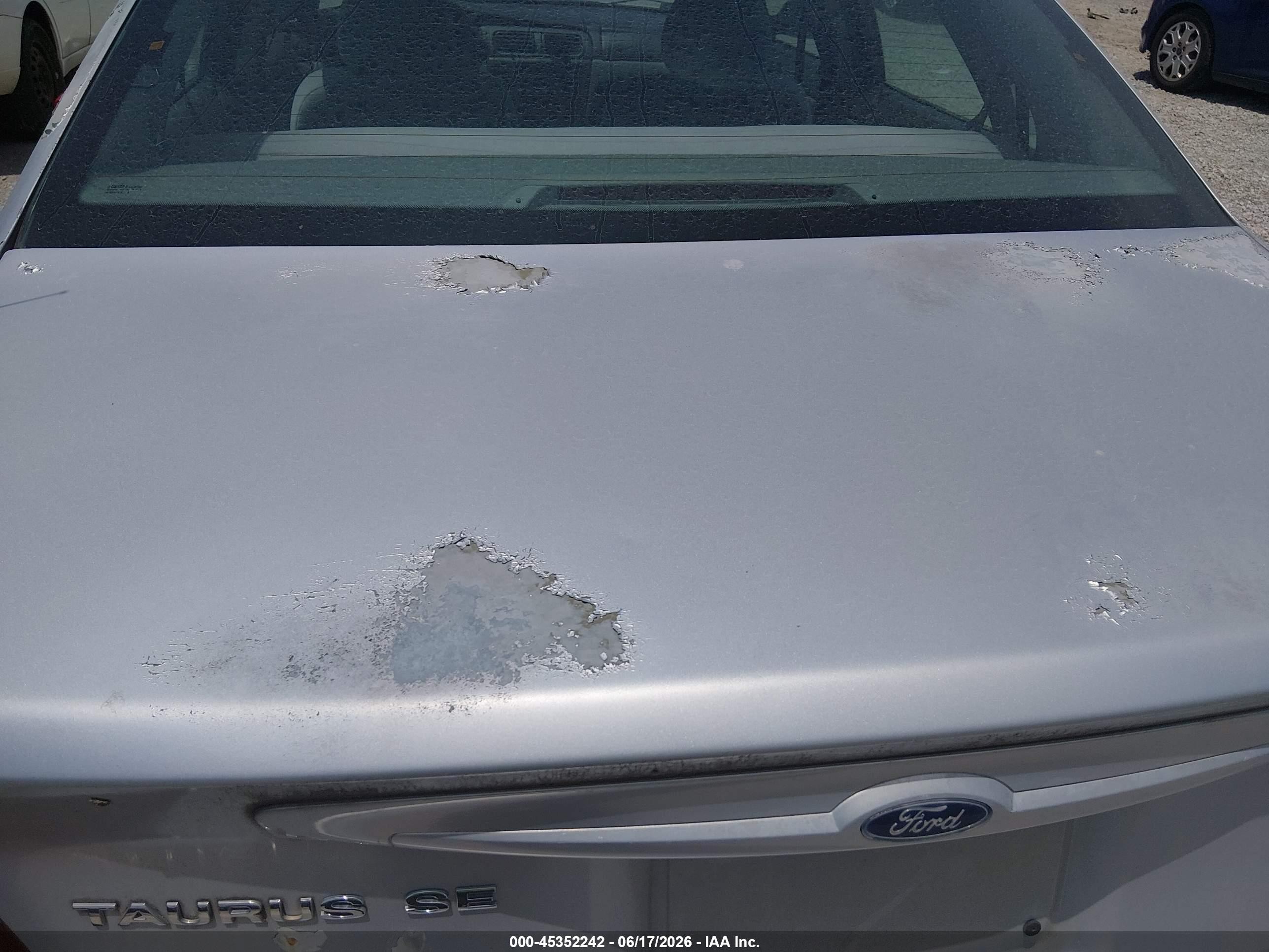 2004 Ford Taurus Se Silver vin: 1FAFP53264A176783