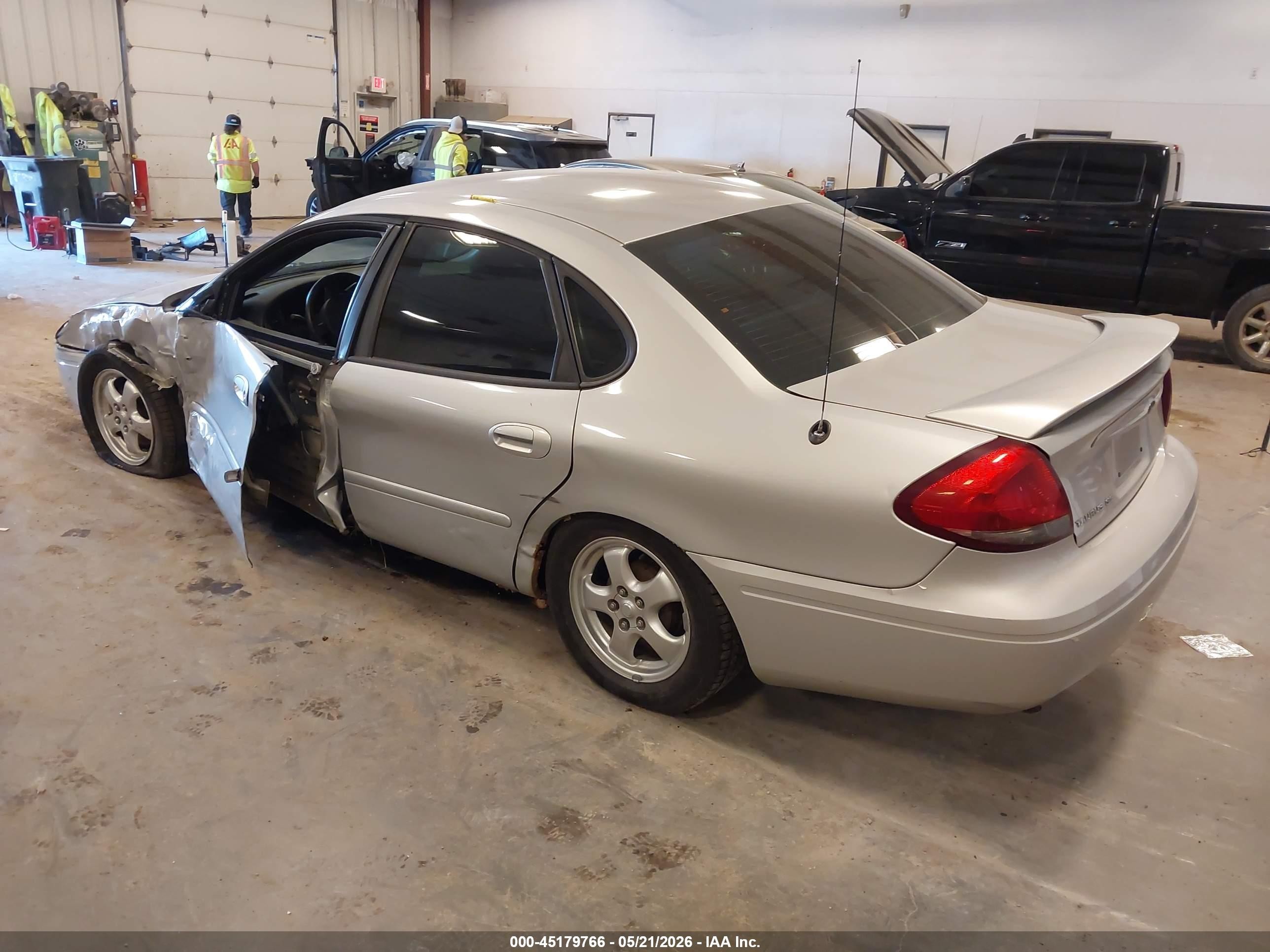2005 Ford Taurus Se Silver vin: 1FAFP53265A150444