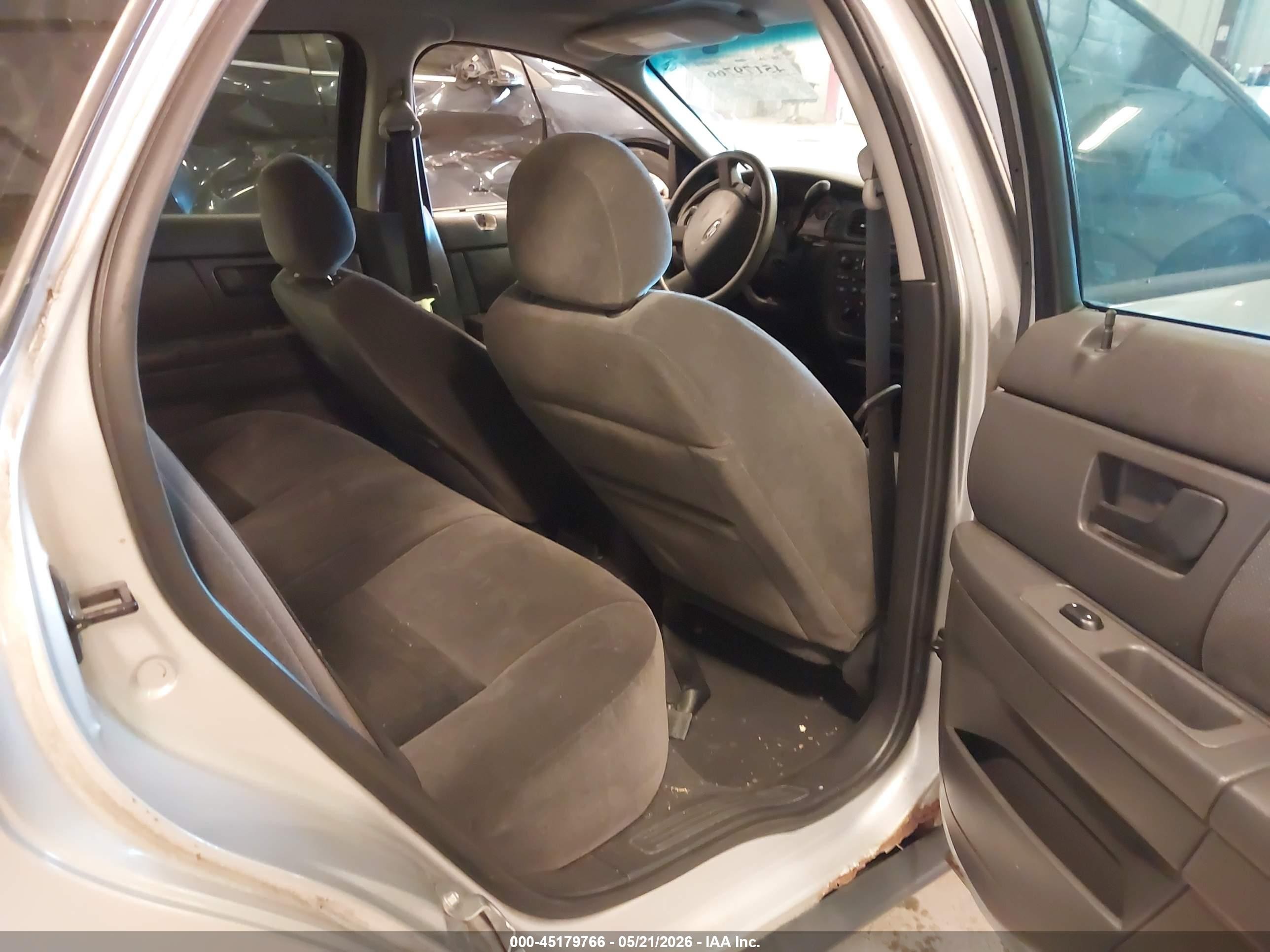 2005 Ford Taurus Se Silver vin: 1FAFP53265A150444