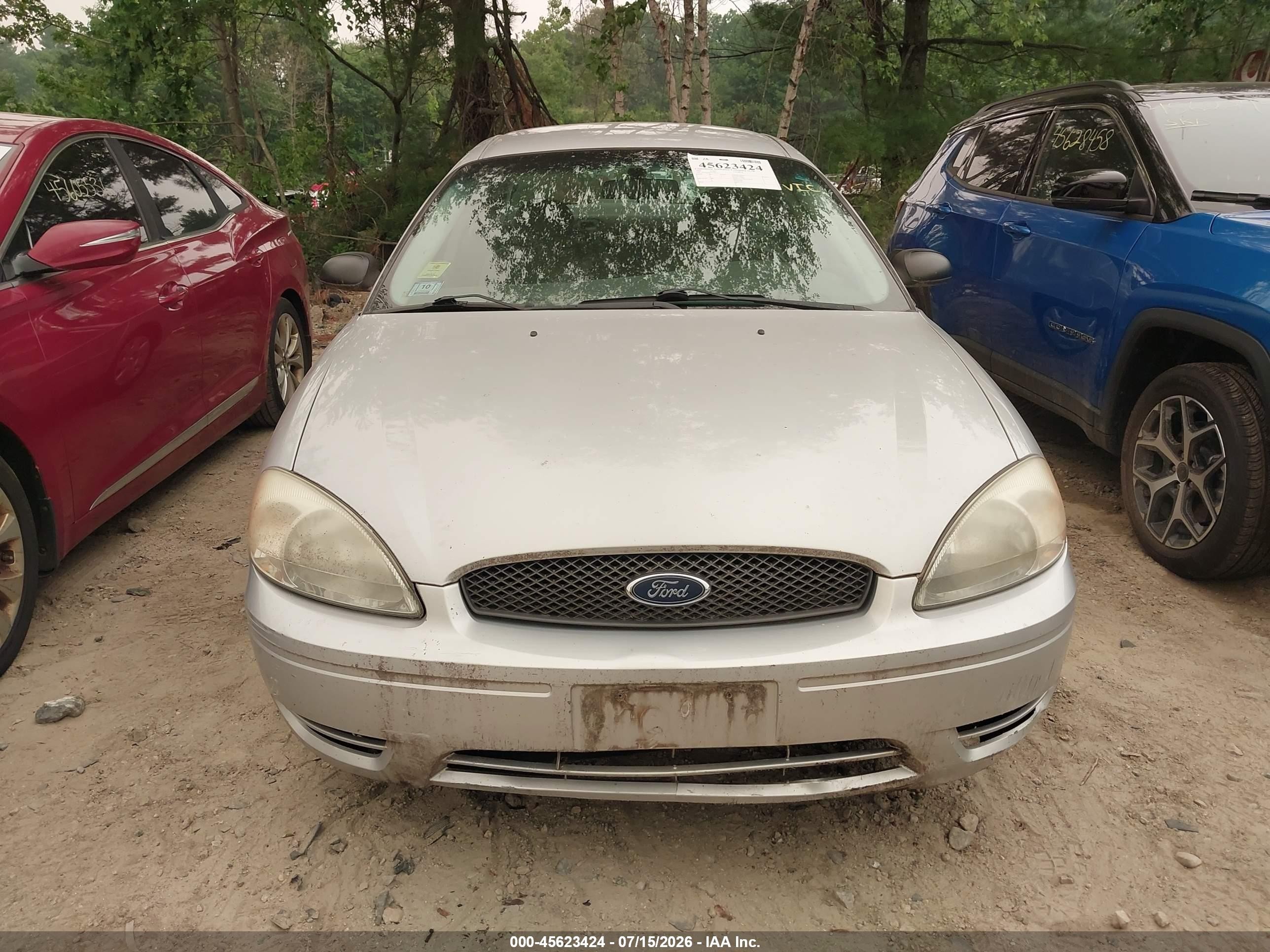 2005 Ford Taurus Se Silver vin: 1FAFP53265A168135