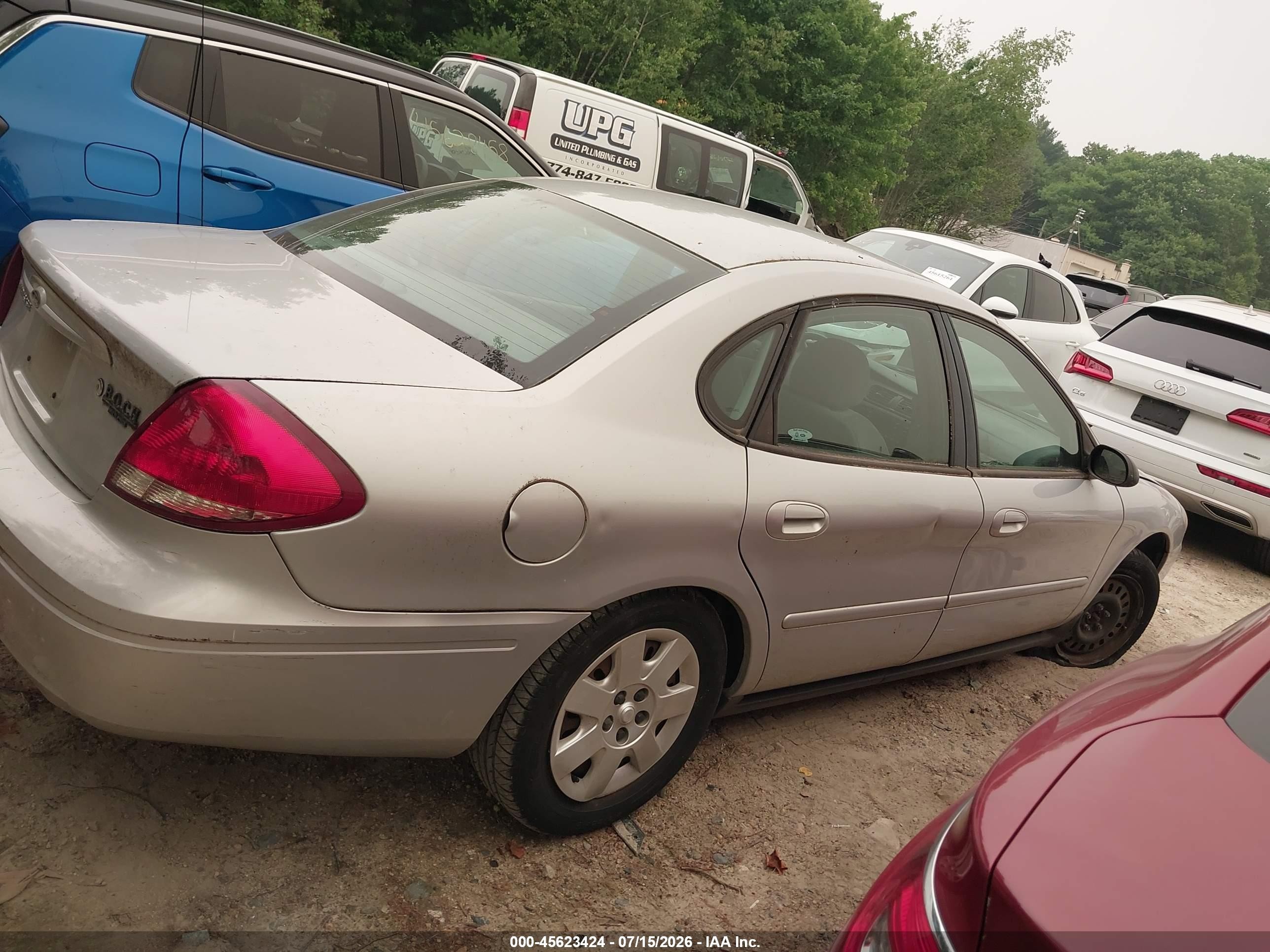 2005 Ford Taurus Se Silver vin: 1FAFP53265A168135