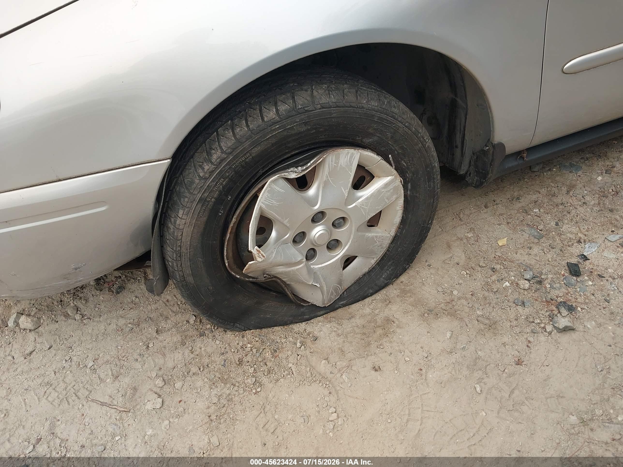 2005 Ford Taurus Se Silver vin: 1FAFP53265A168135