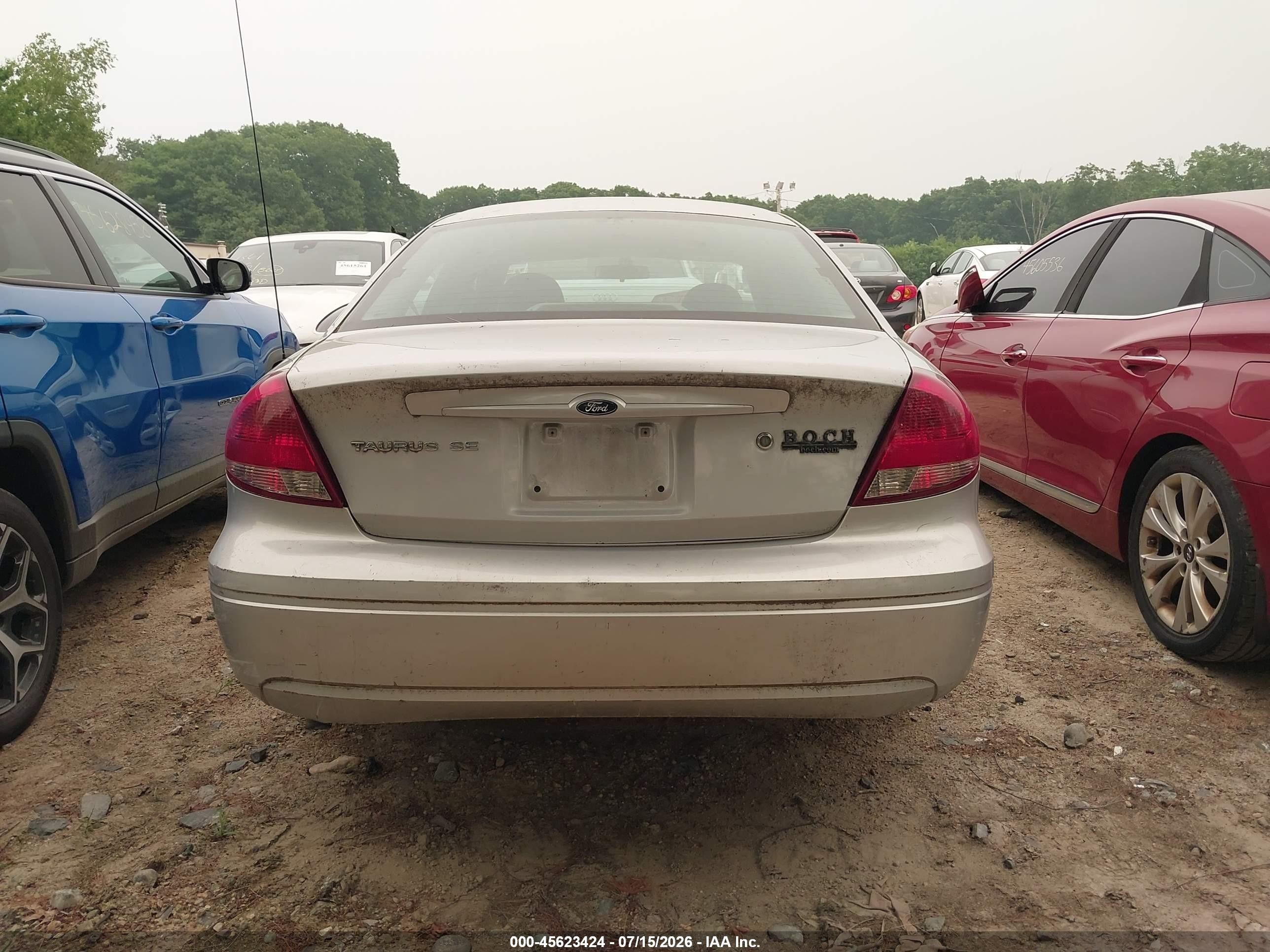 2005 Ford Taurus Se Silver vin: 1FAFP53265A168135