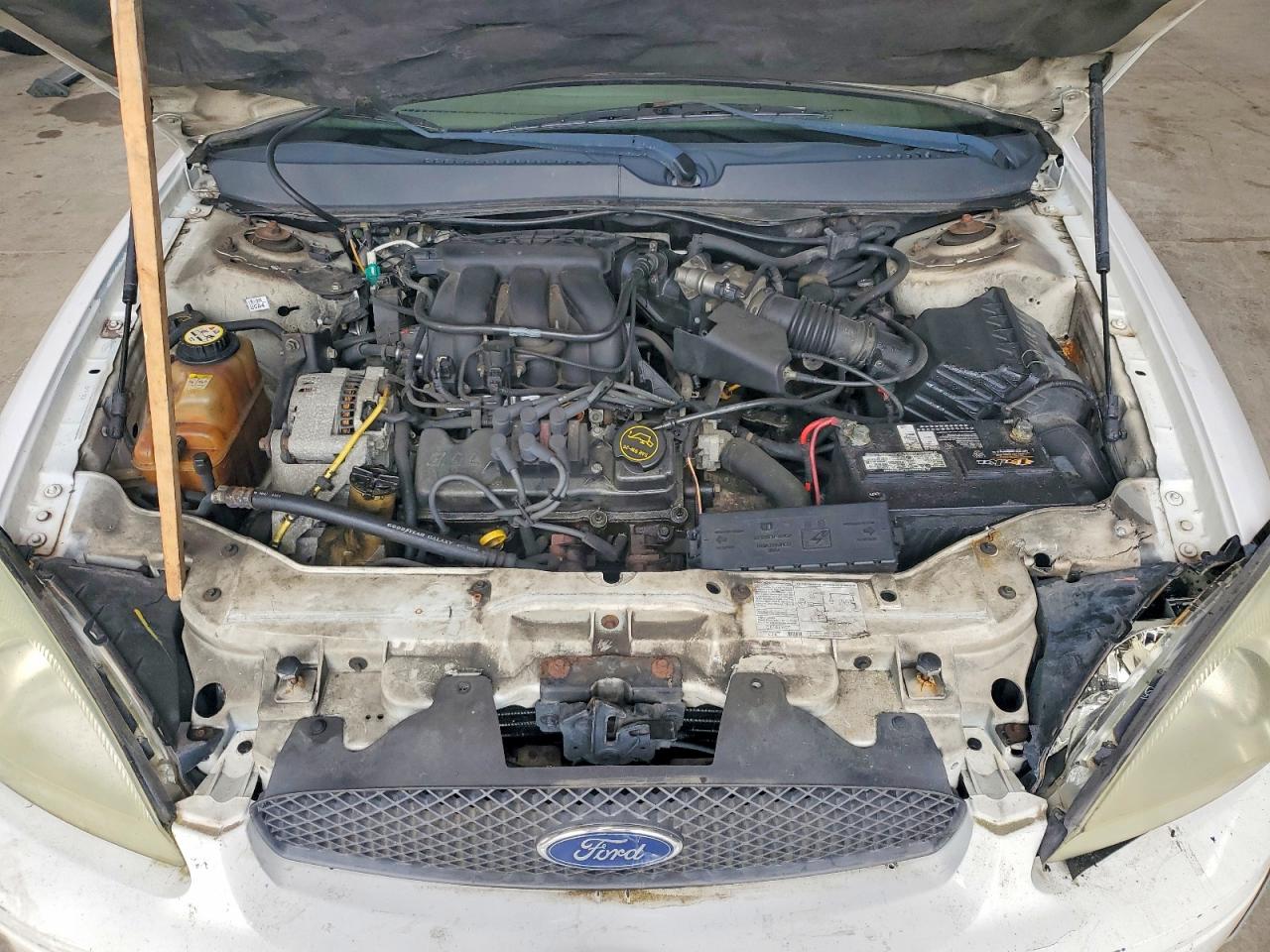 2004 Ford Taurus Se White vin: 1FAFP53274A198453