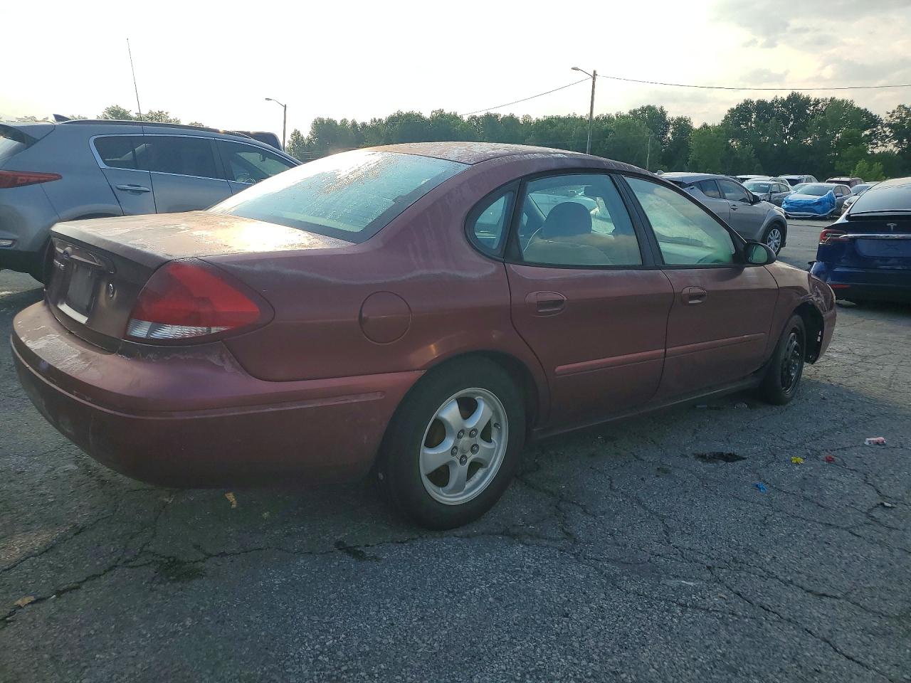 2005 Ford Taurus Se Red vin: 1FAFP53275A142689
