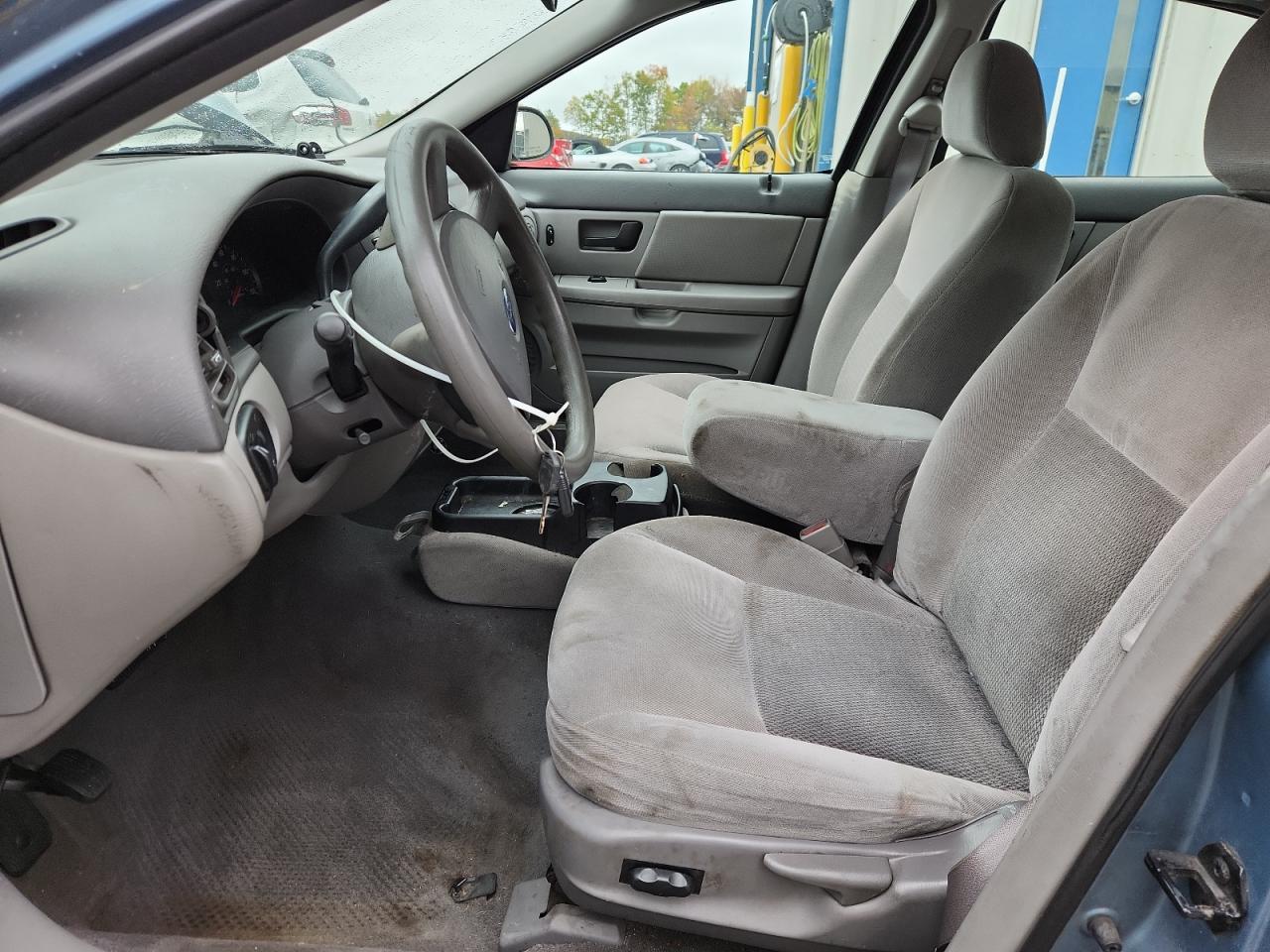 2005 Ford Taurus Se Blue vin: 1FAFP53275A149691